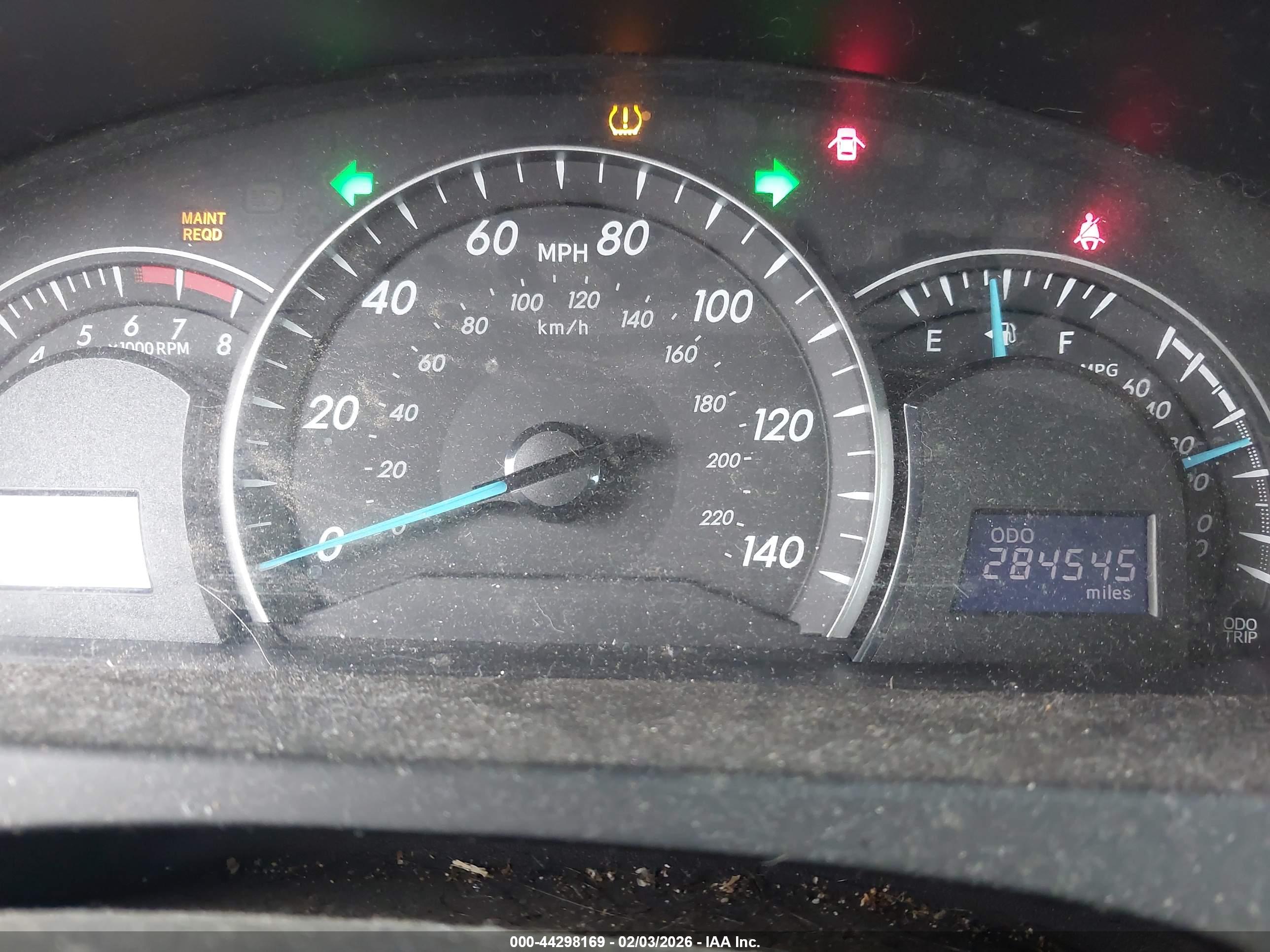 TOYOTA CAMRY image 7