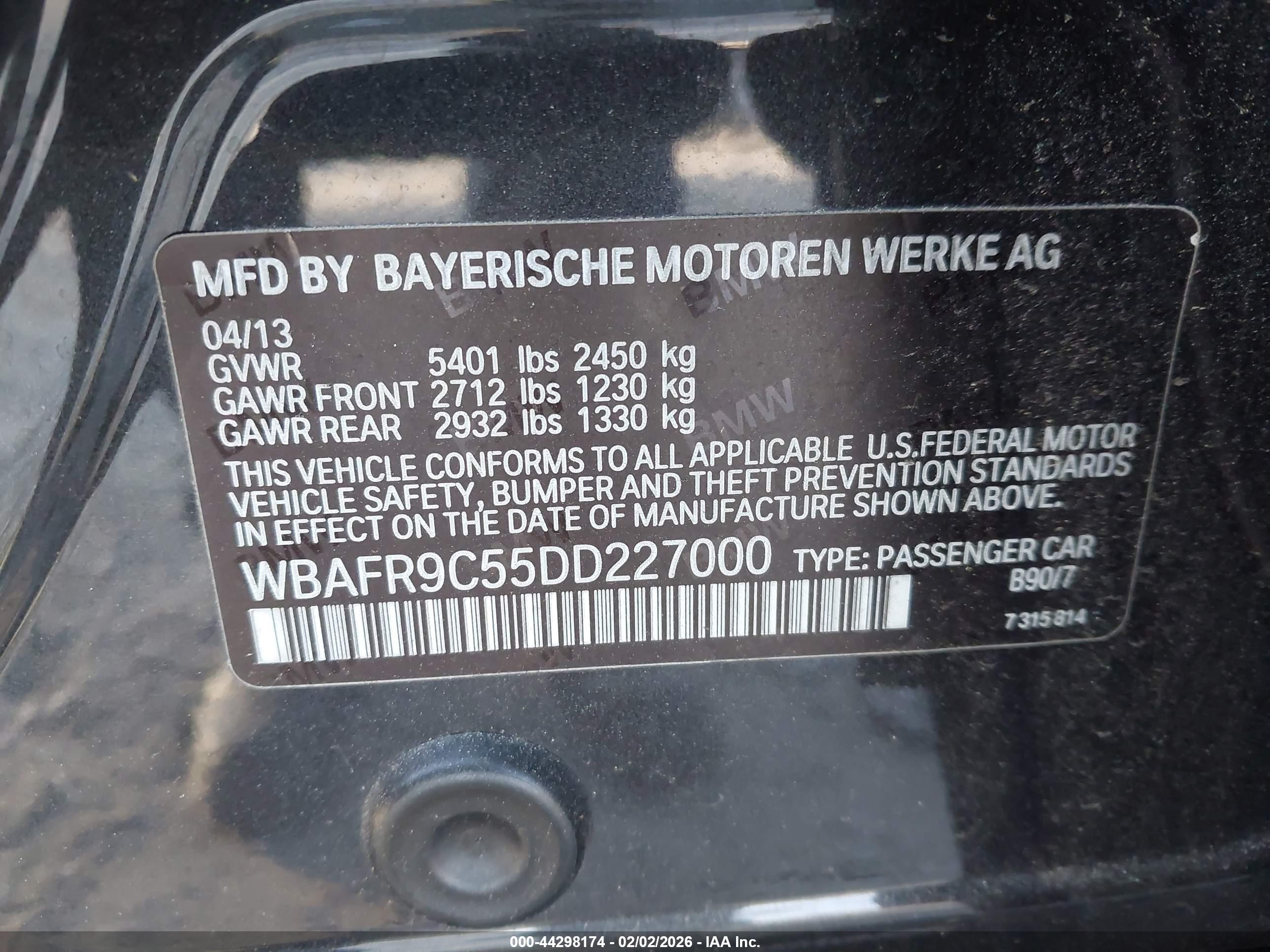 BMW 550I image 9