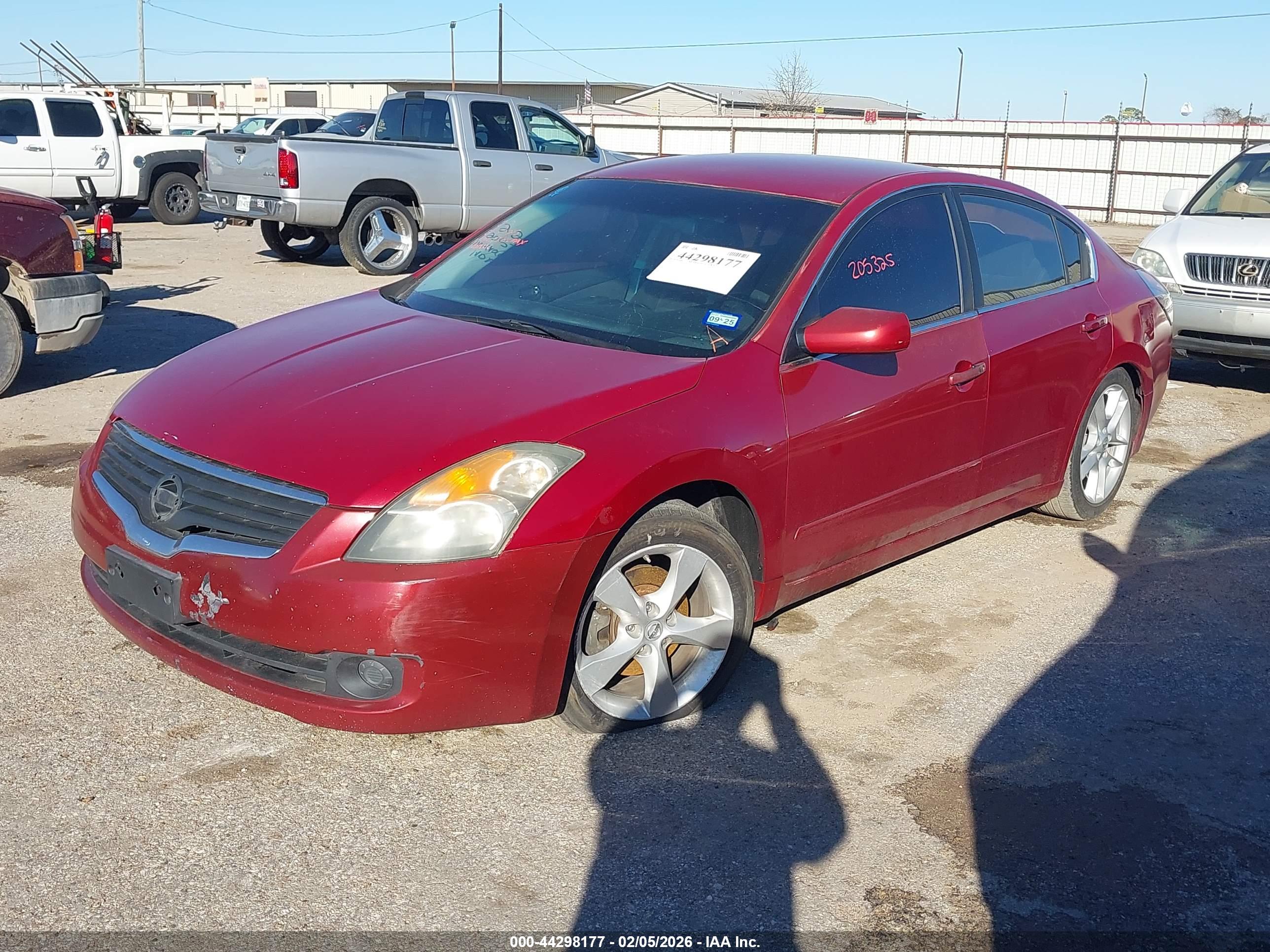NISSAN ALTIMA image 2