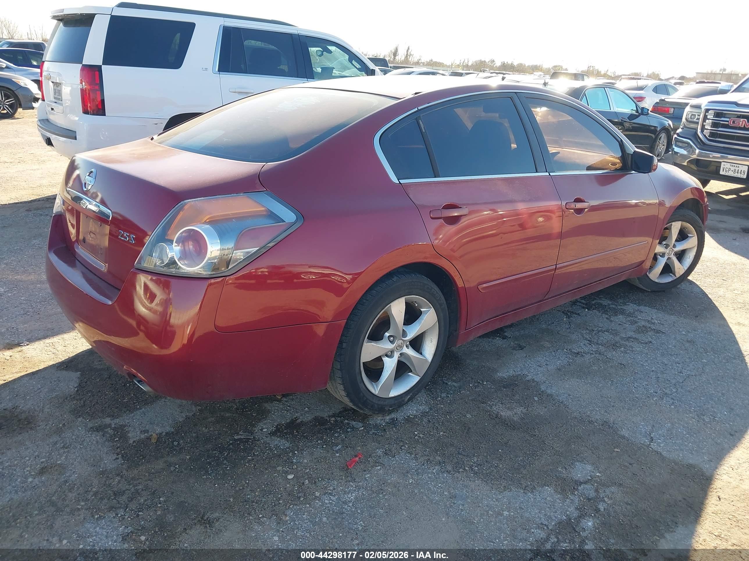 NISSAN ALTIMA image 4