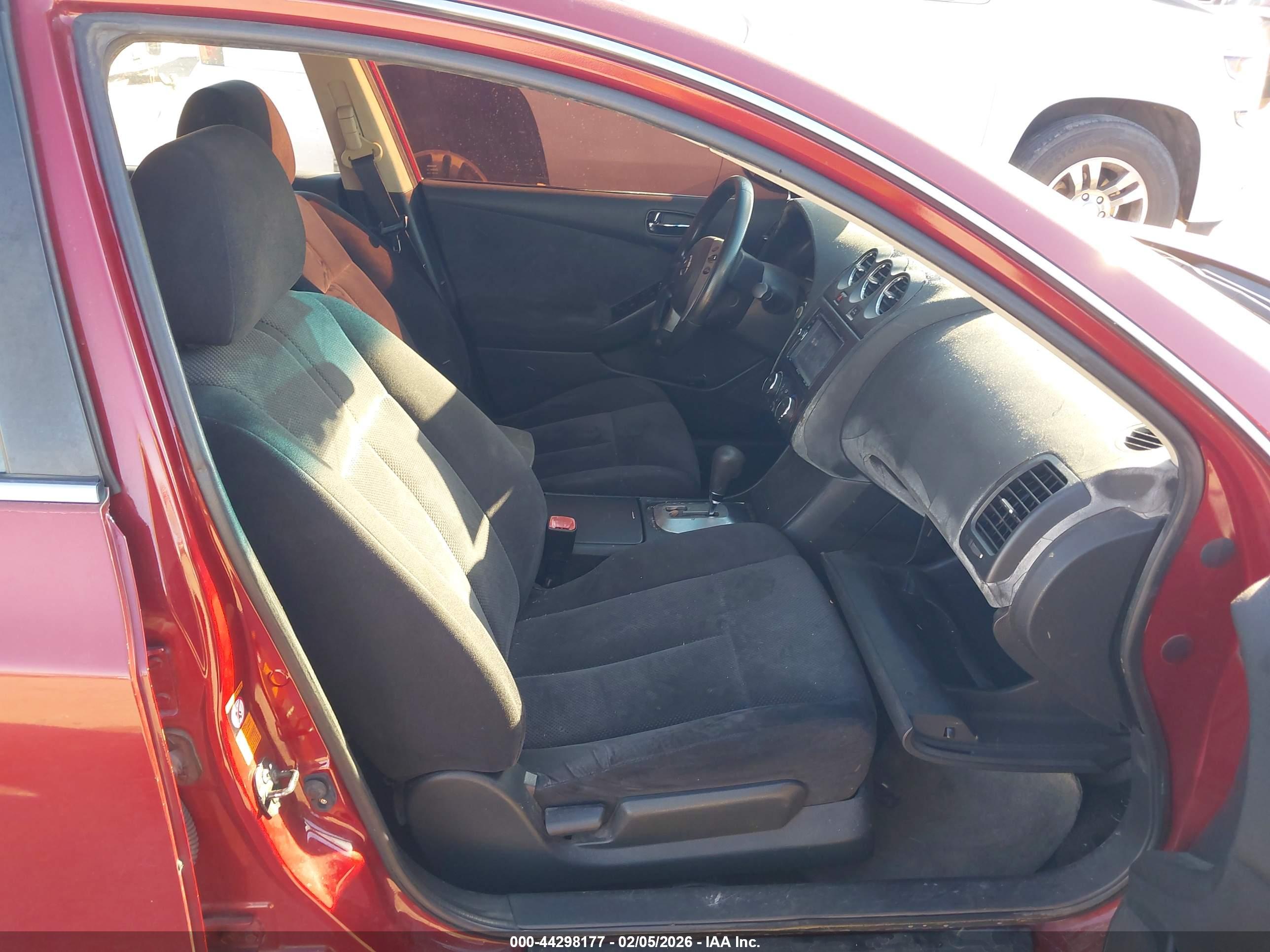 NISSAN ALTIMA image 5