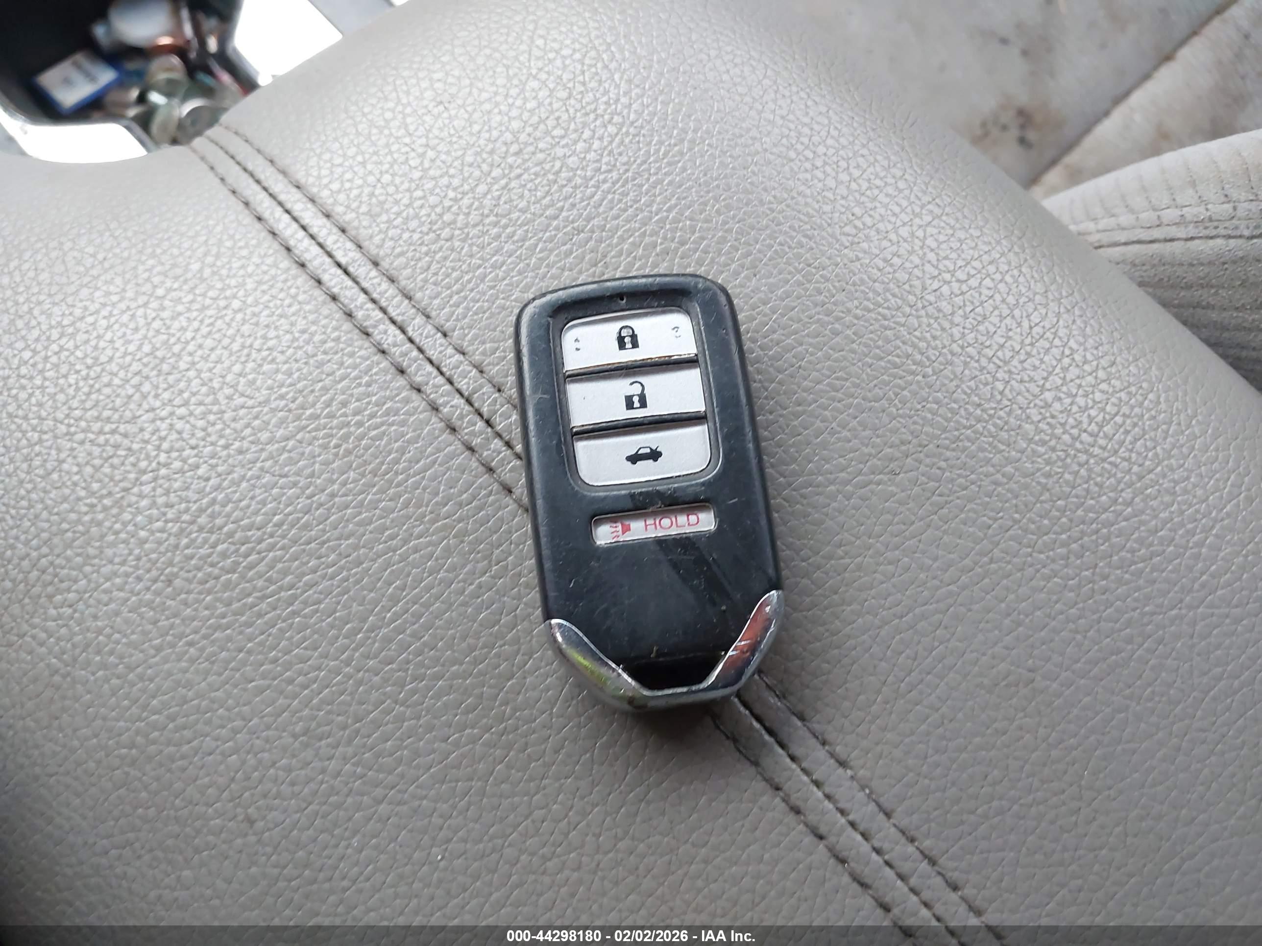 HONDA ACCORD image 11