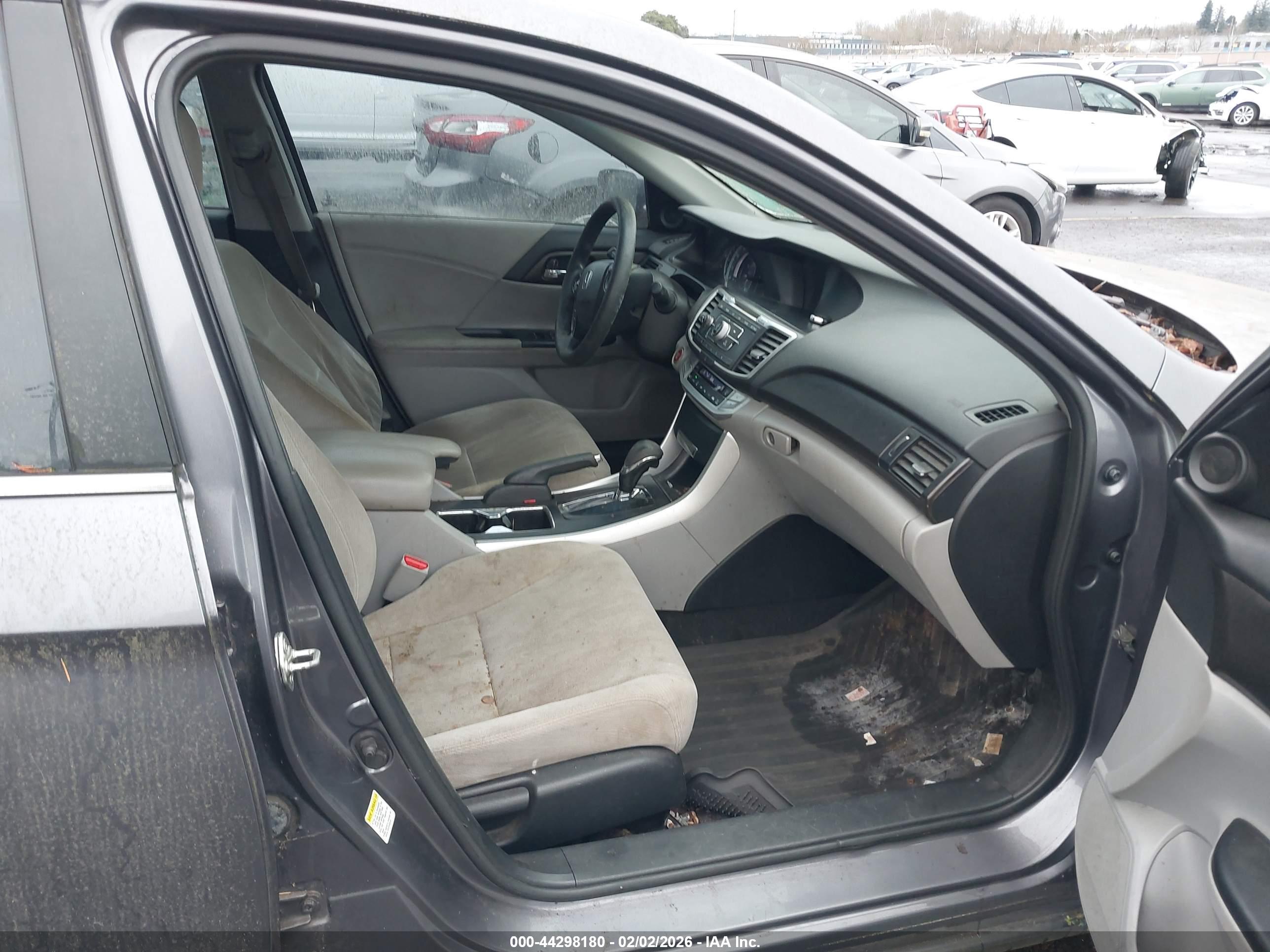 HONDA ACCORD image 5