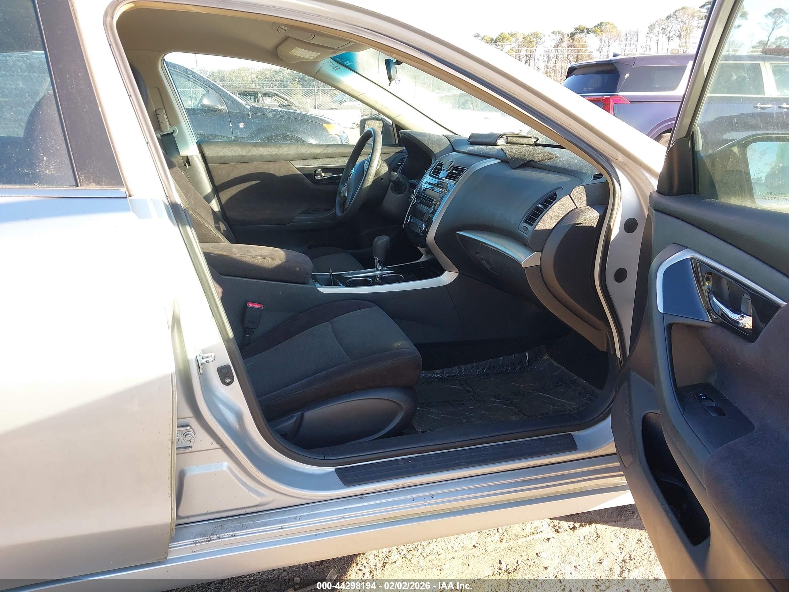 NISSAN ALTIMA image 5