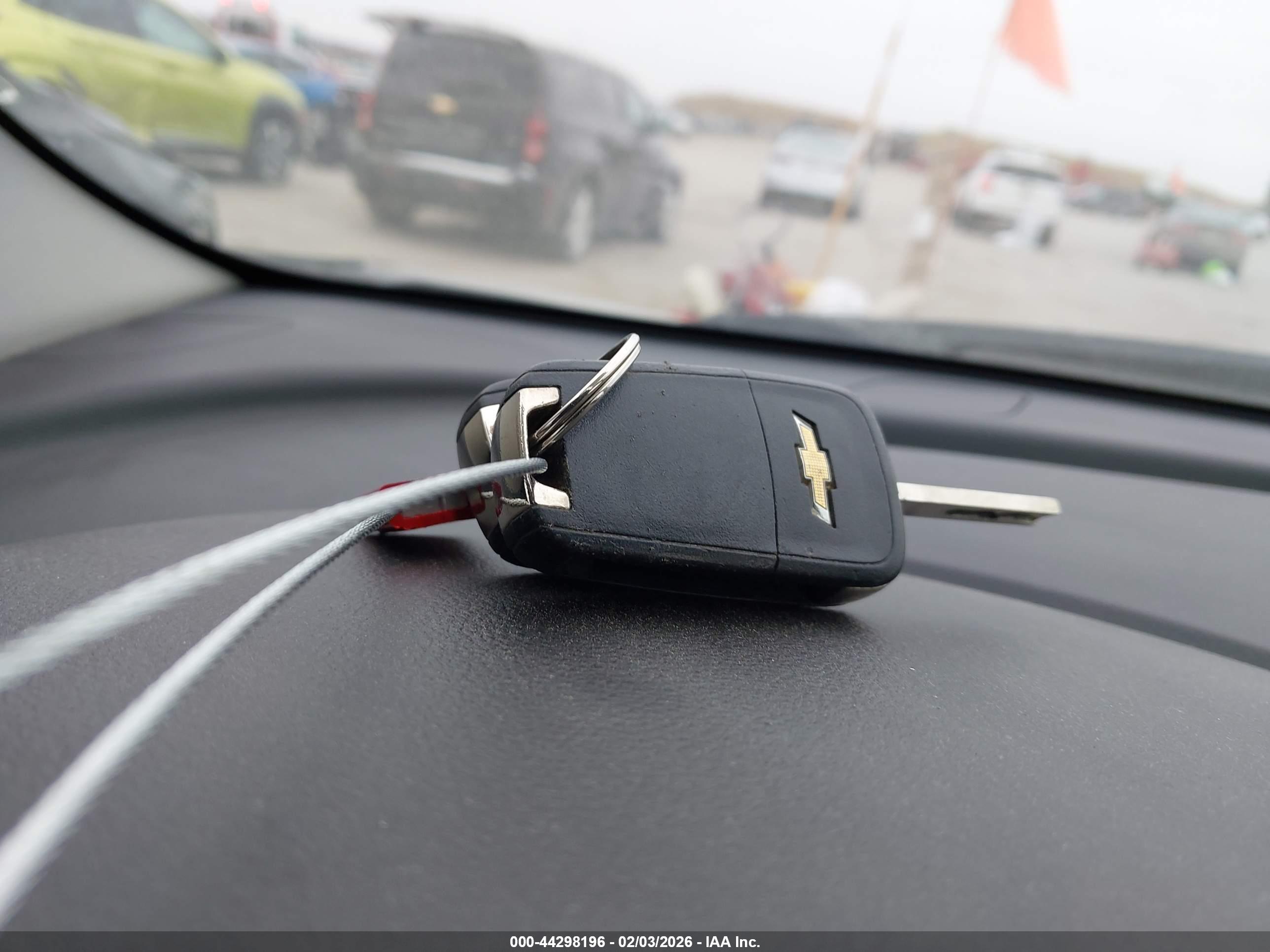 CHEVROLET EQUINOX image 11