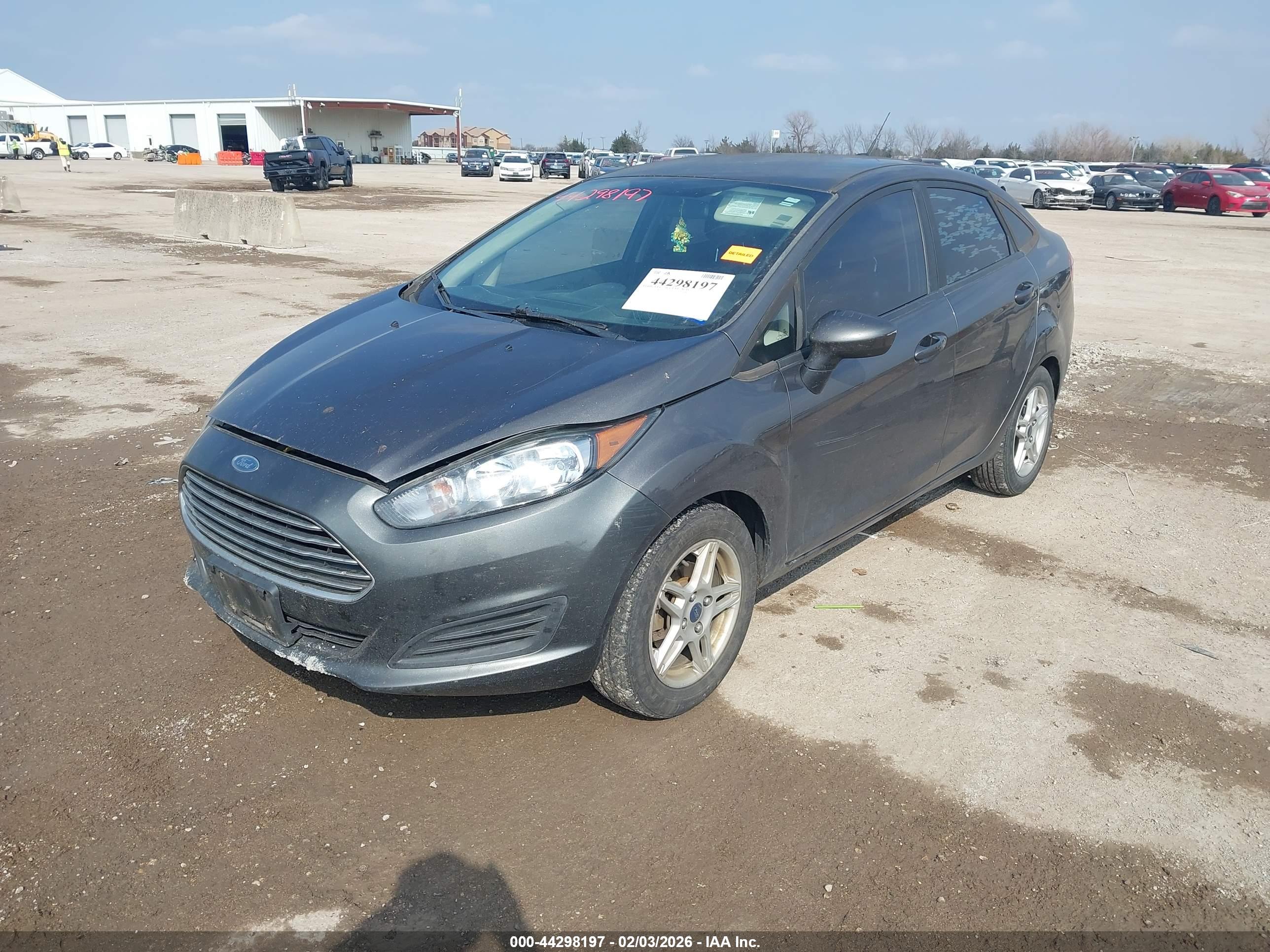 FORD FIESTA image 2
