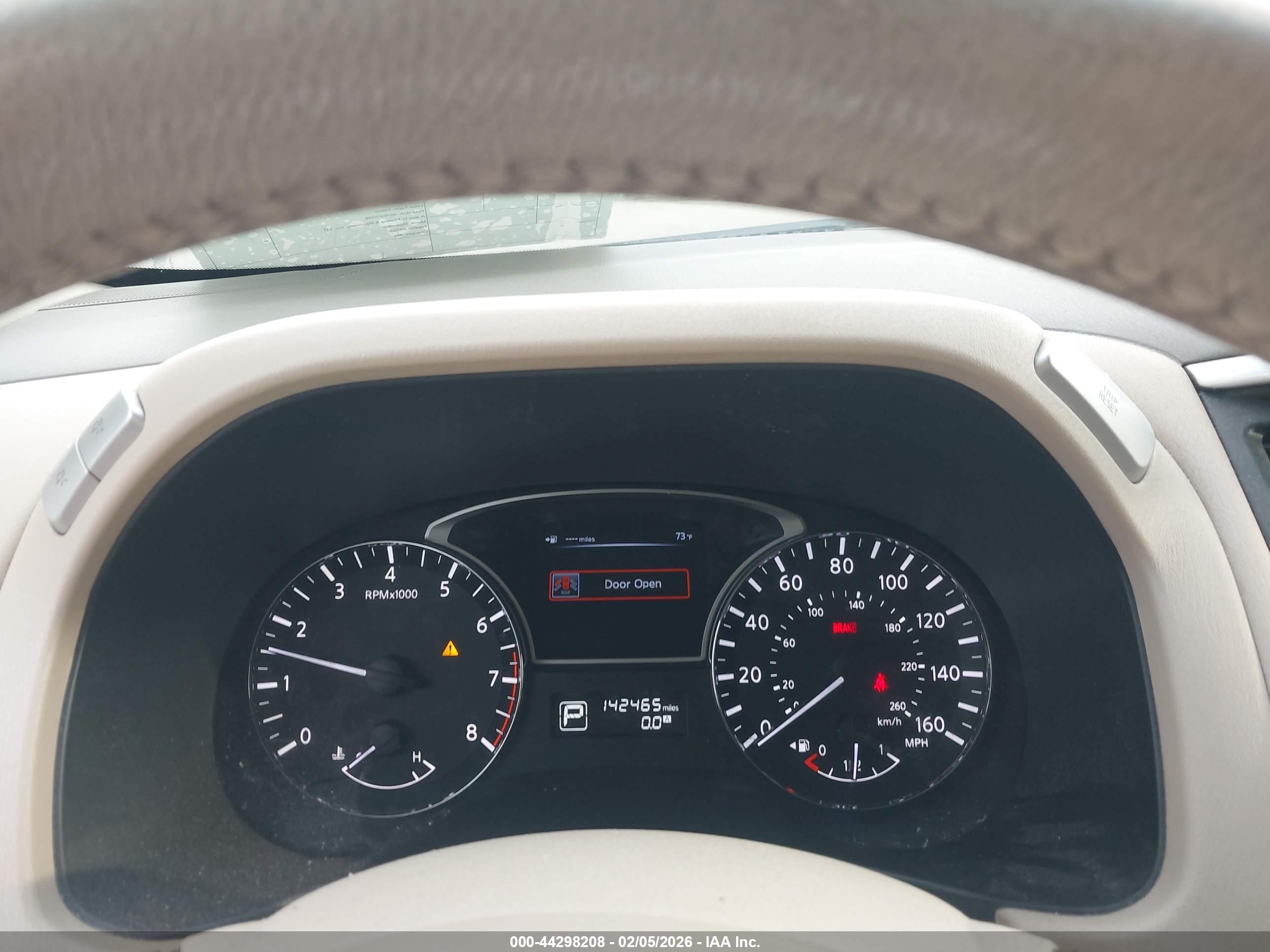 NISSAN PATHFINDER image 7