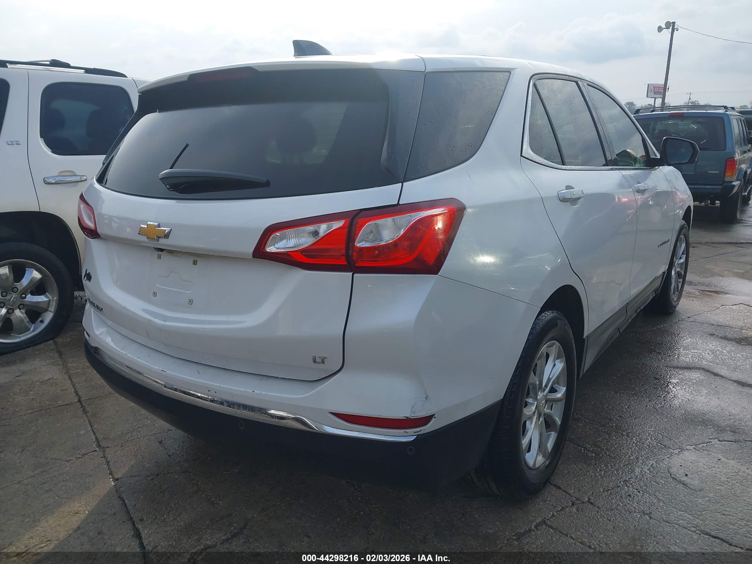 CHEVROLET EQUINOX image 4