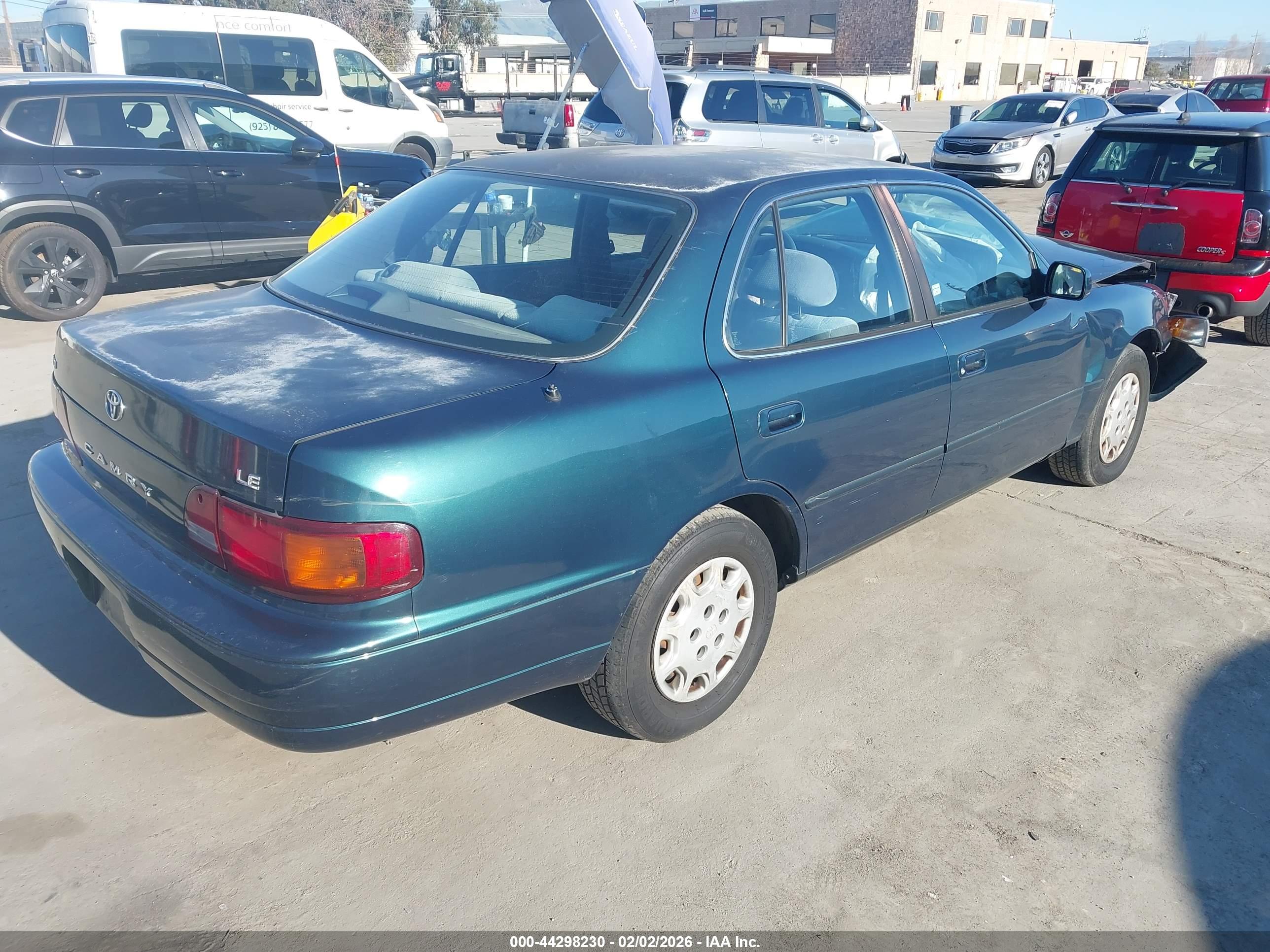 TOYOTA CAMRY image 4