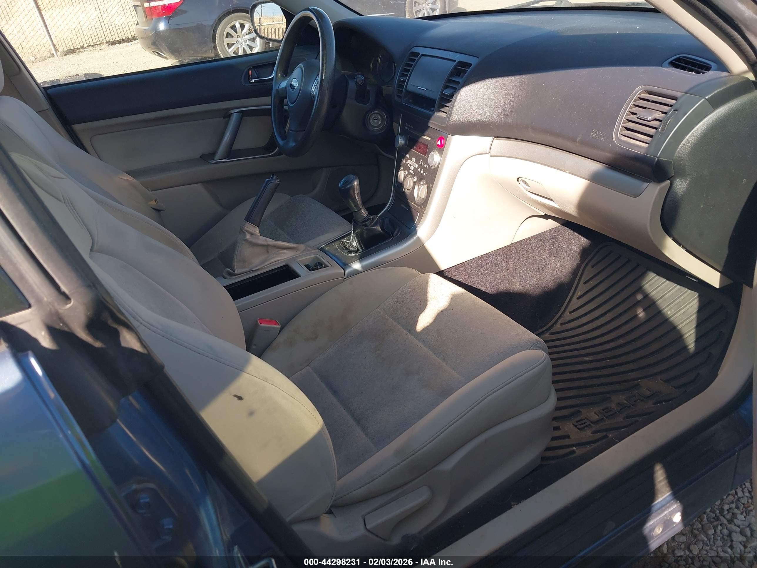 SUBARU LEGACY image 5