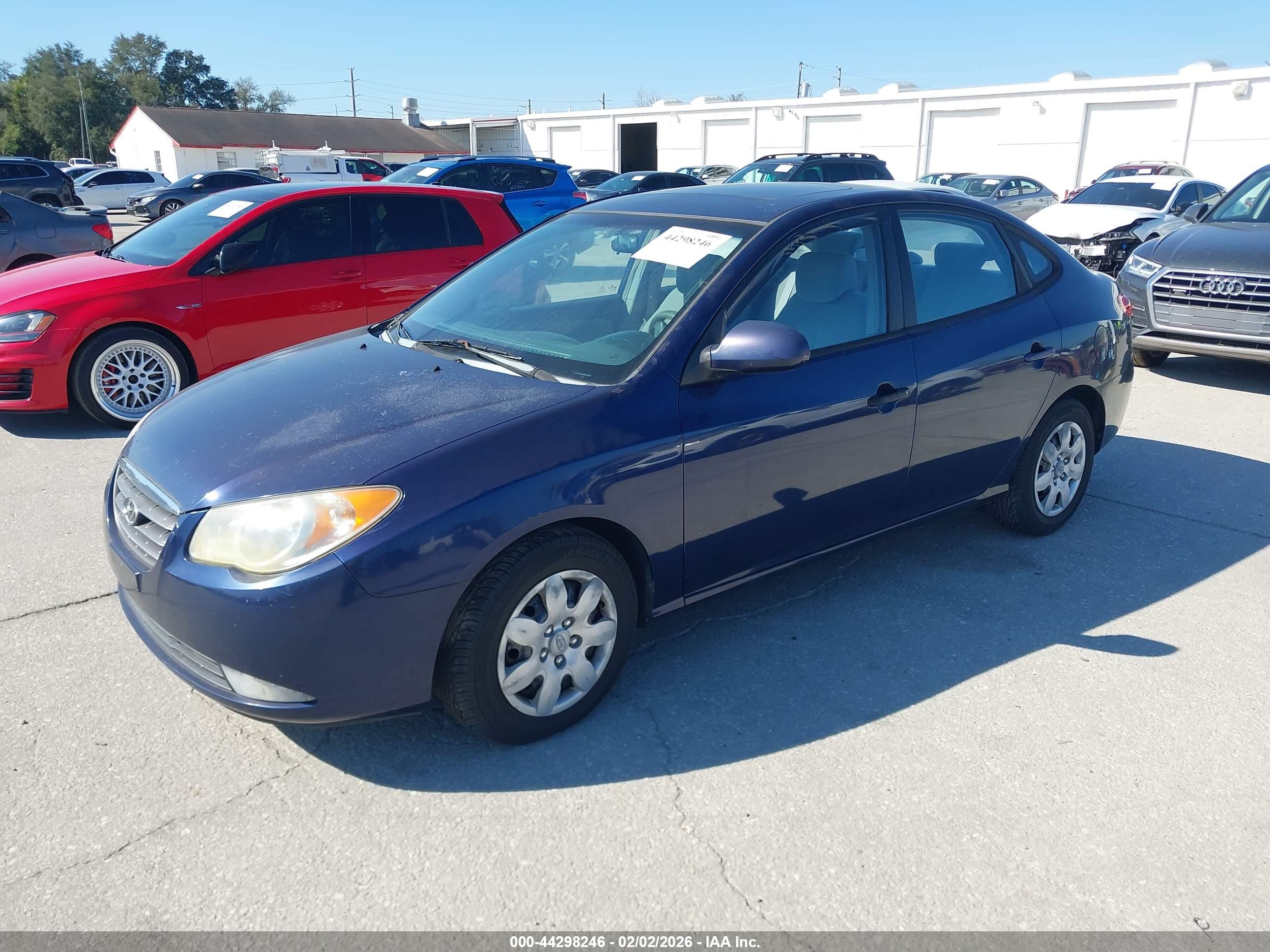 HYUNDAI ELANTRA image 2