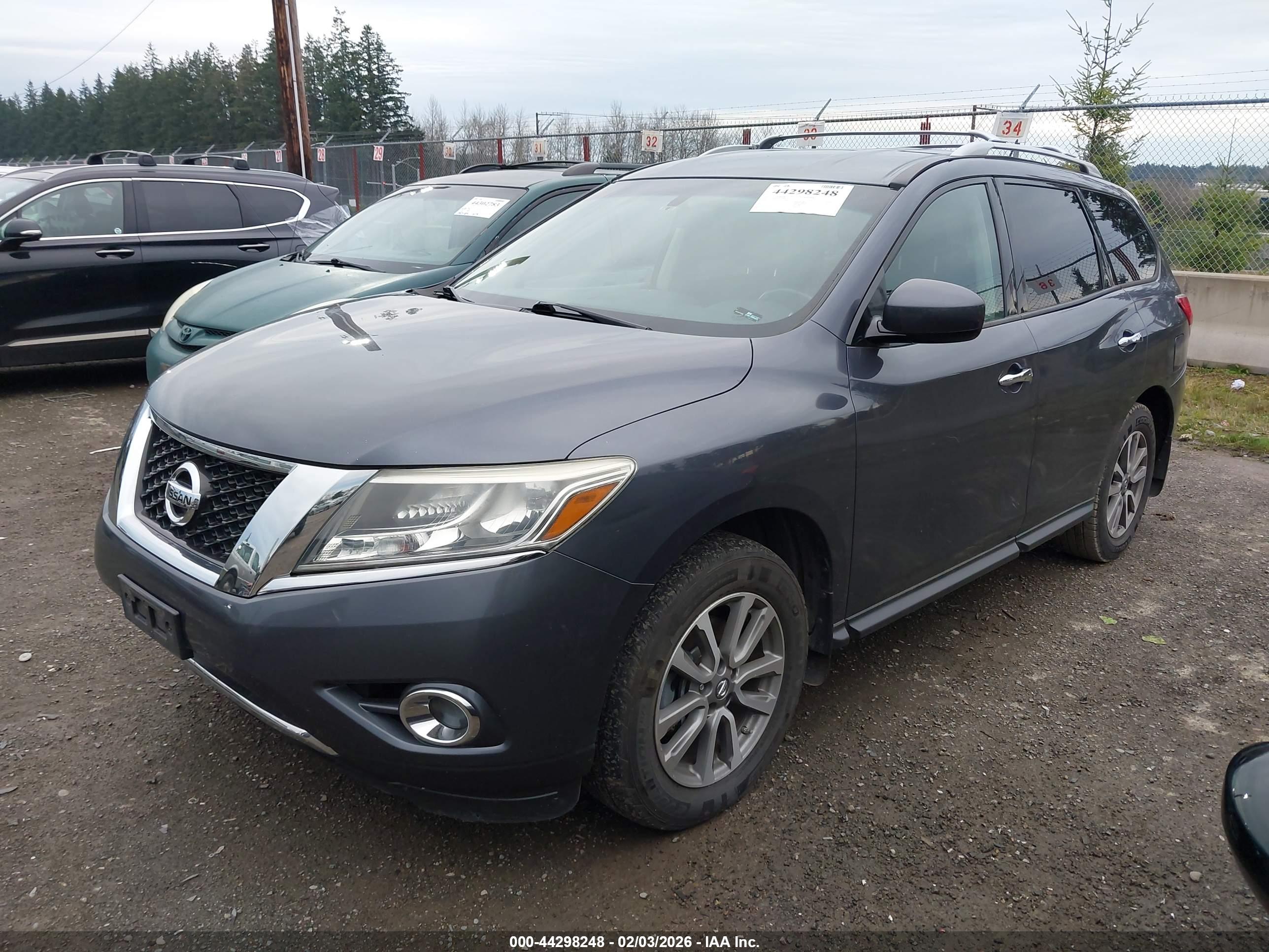 NISSAN PATHFINDER image 2