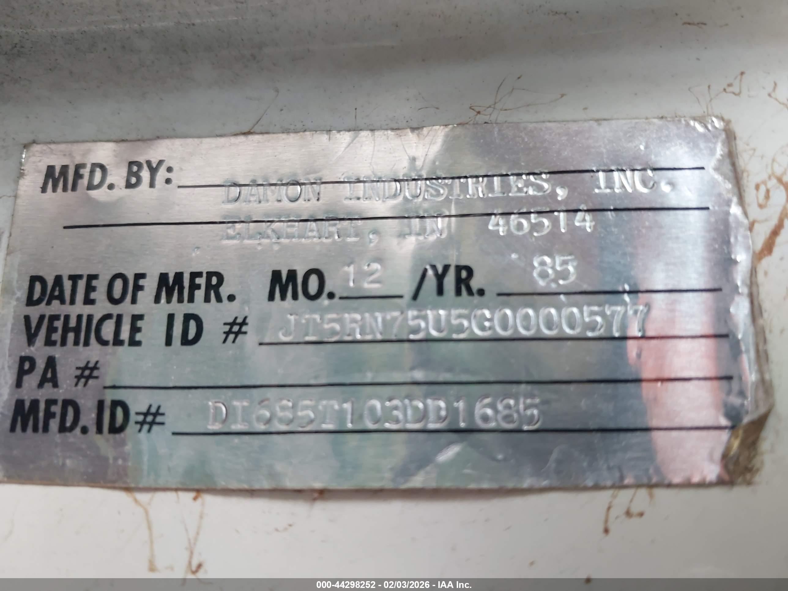 TOYOTA PICKUP image 9