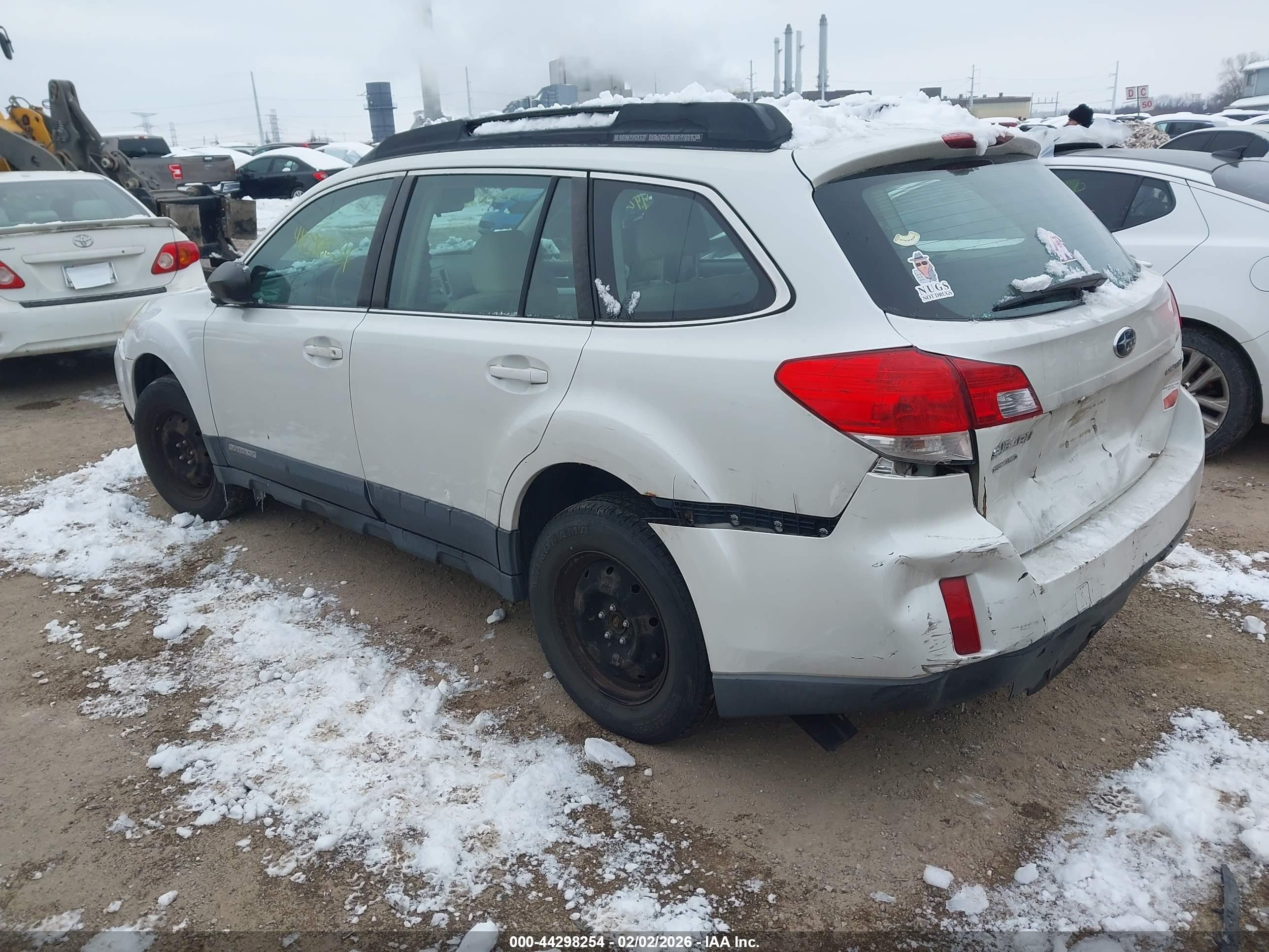 SUBARU OUTBACK image 3