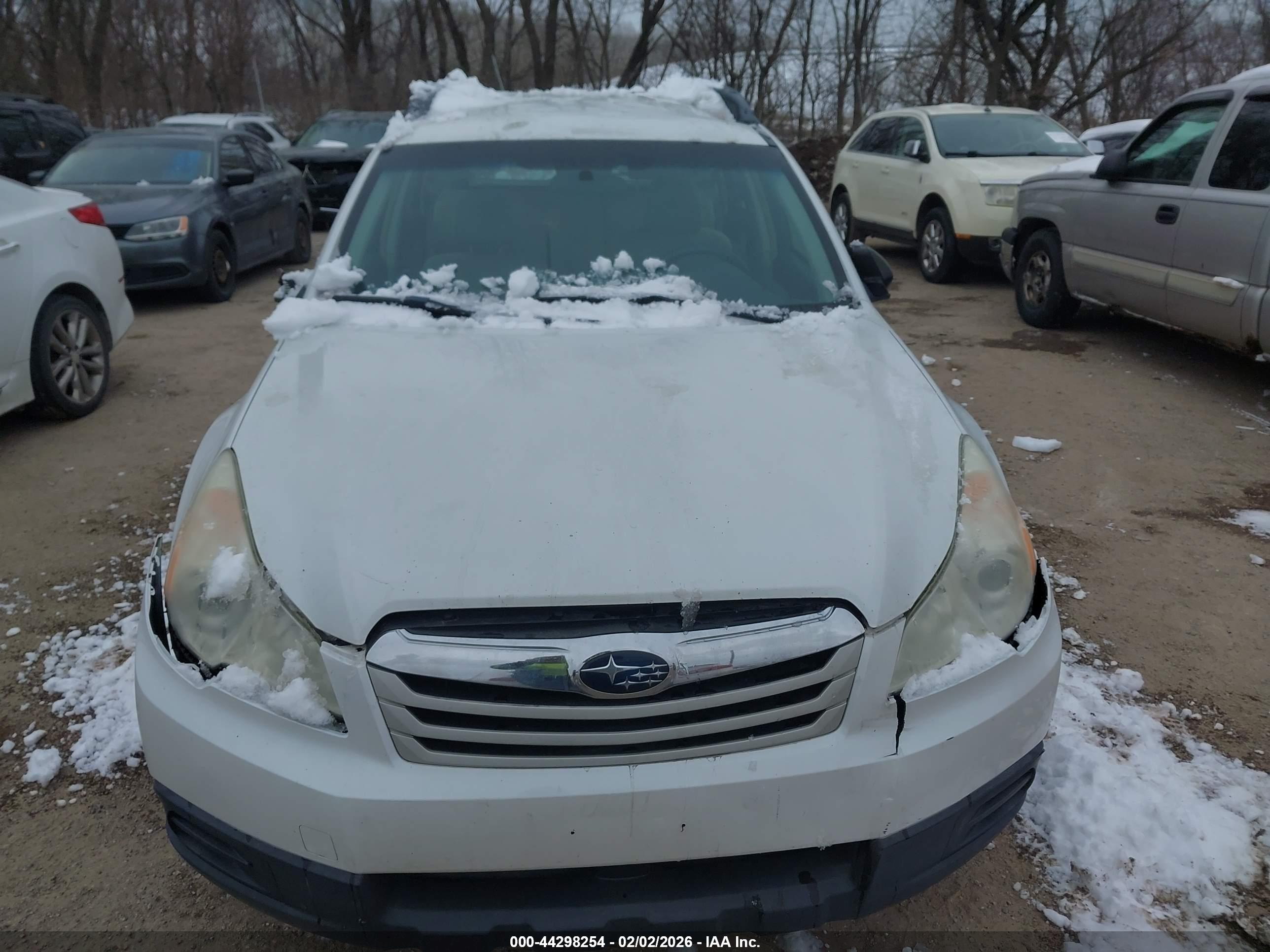 SUBARU OUTBACK image 6
