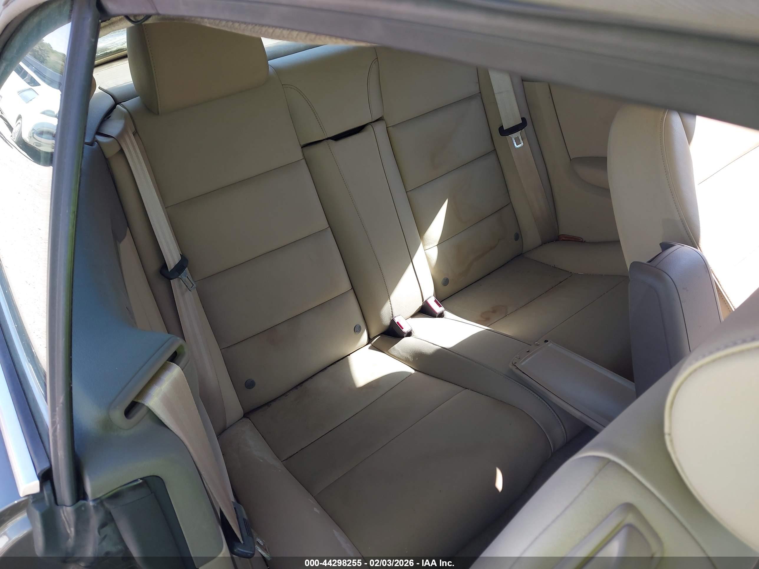 AUDI A4 image 8