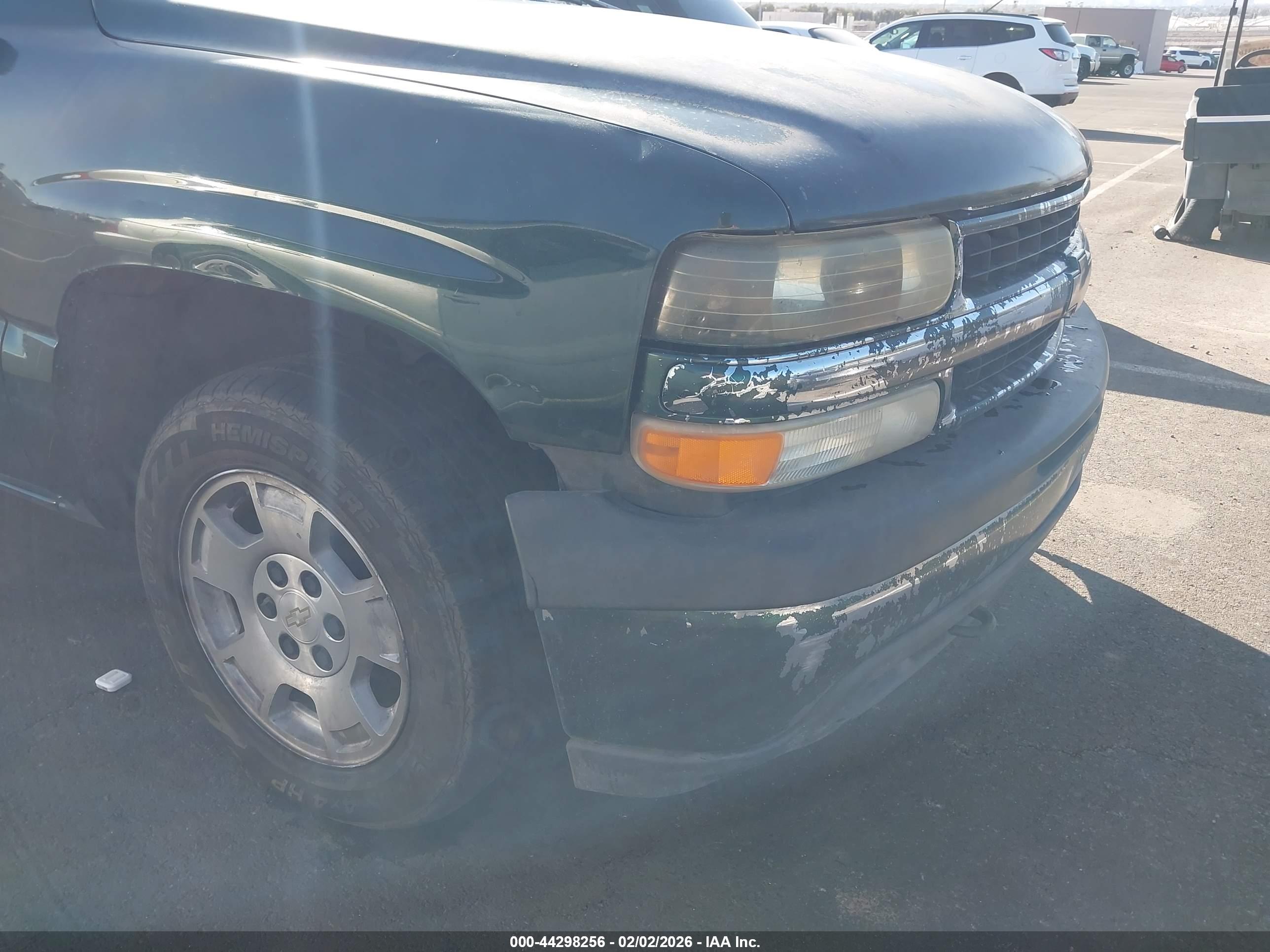 CHEVROLET TAHOE image 6