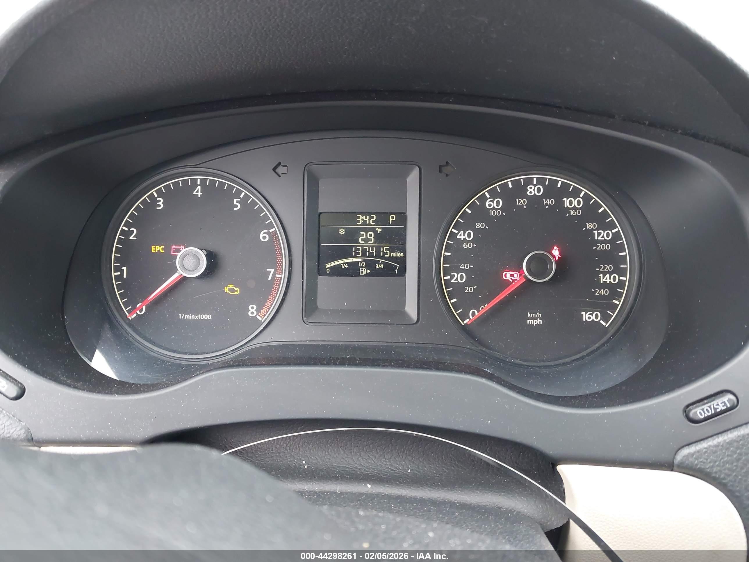 VOLKSWAGEN JETTA image 7