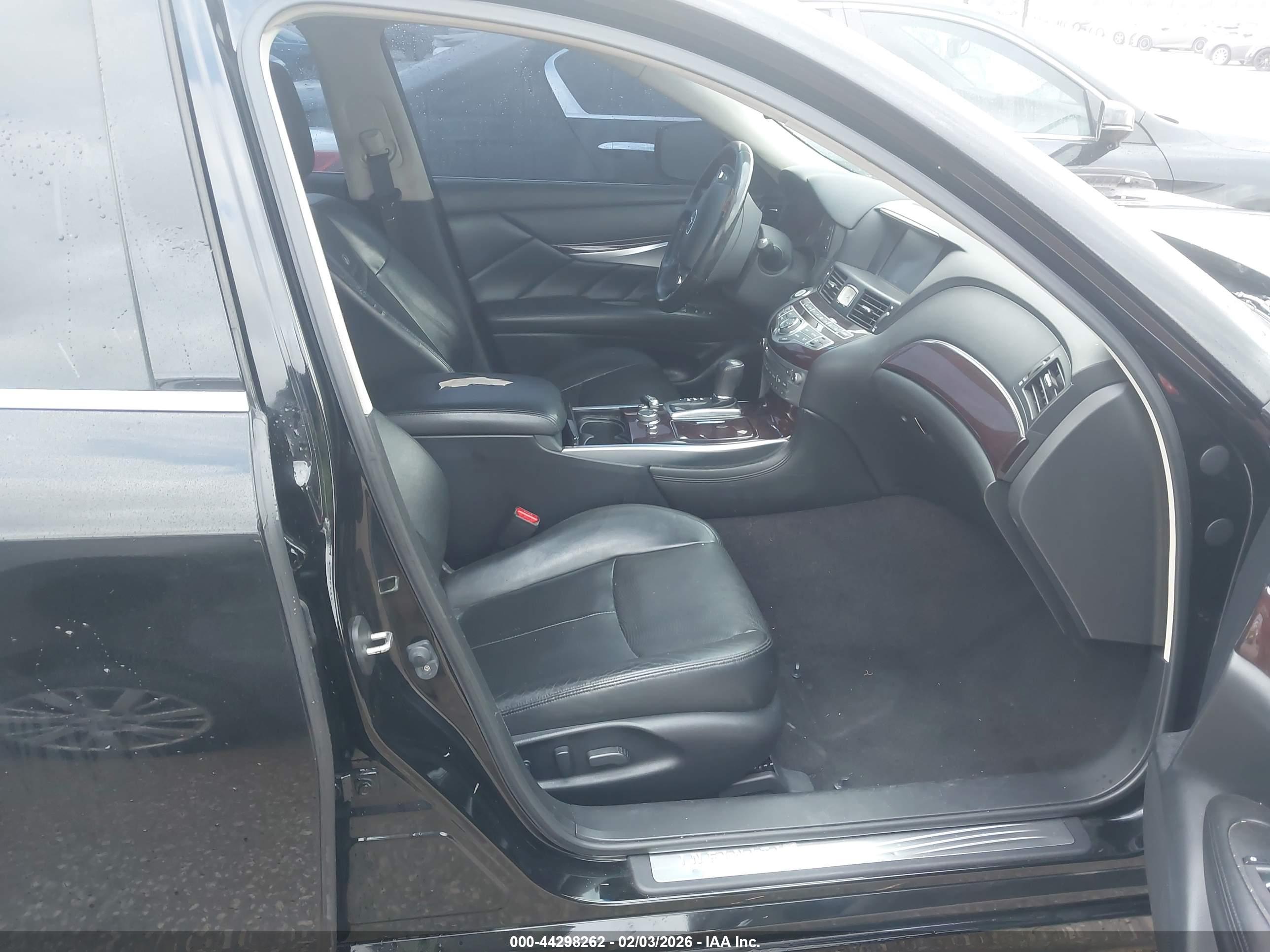 INFINITI M37 image 5