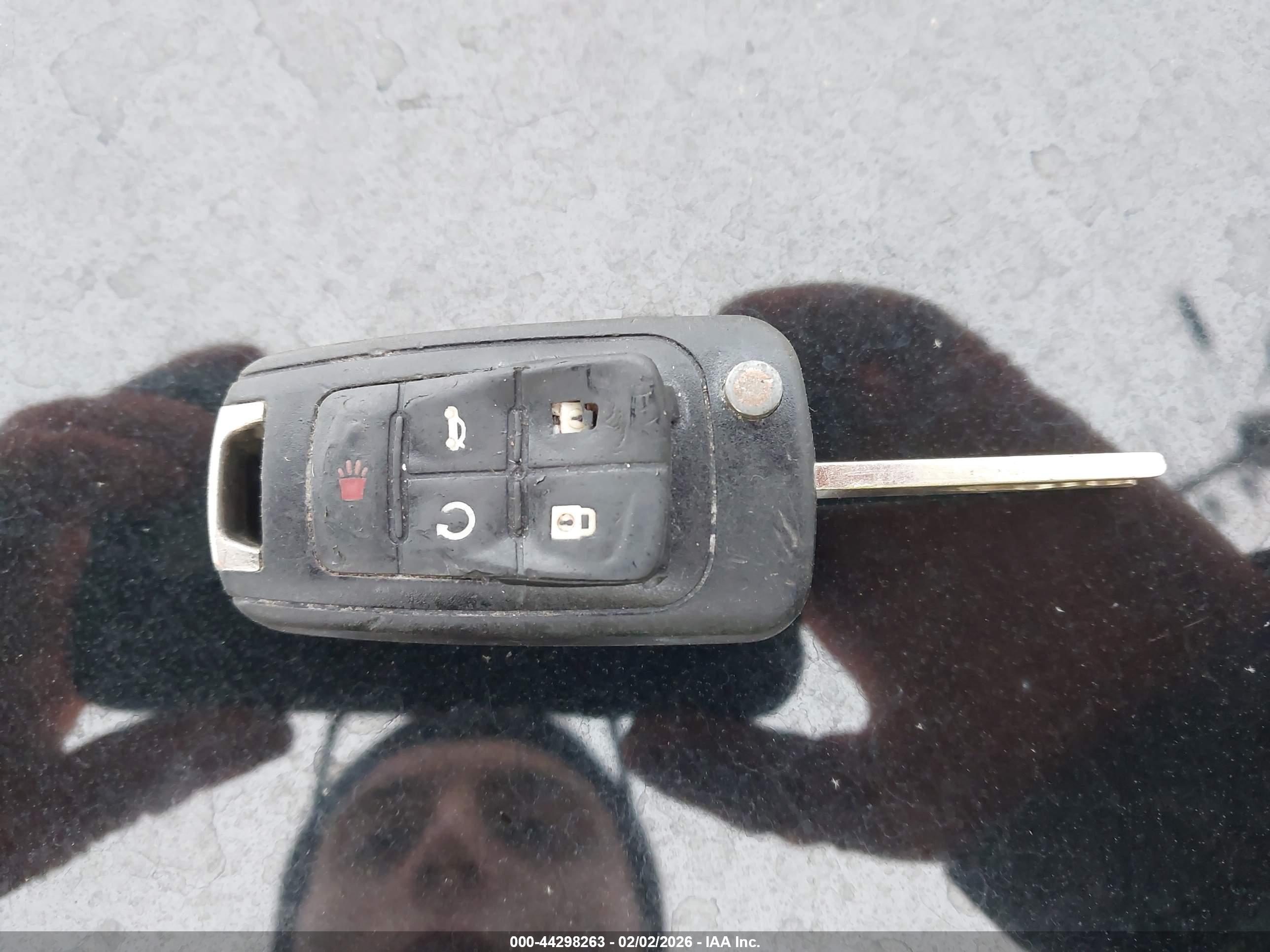 CHEVROLET EQUINOX image 11