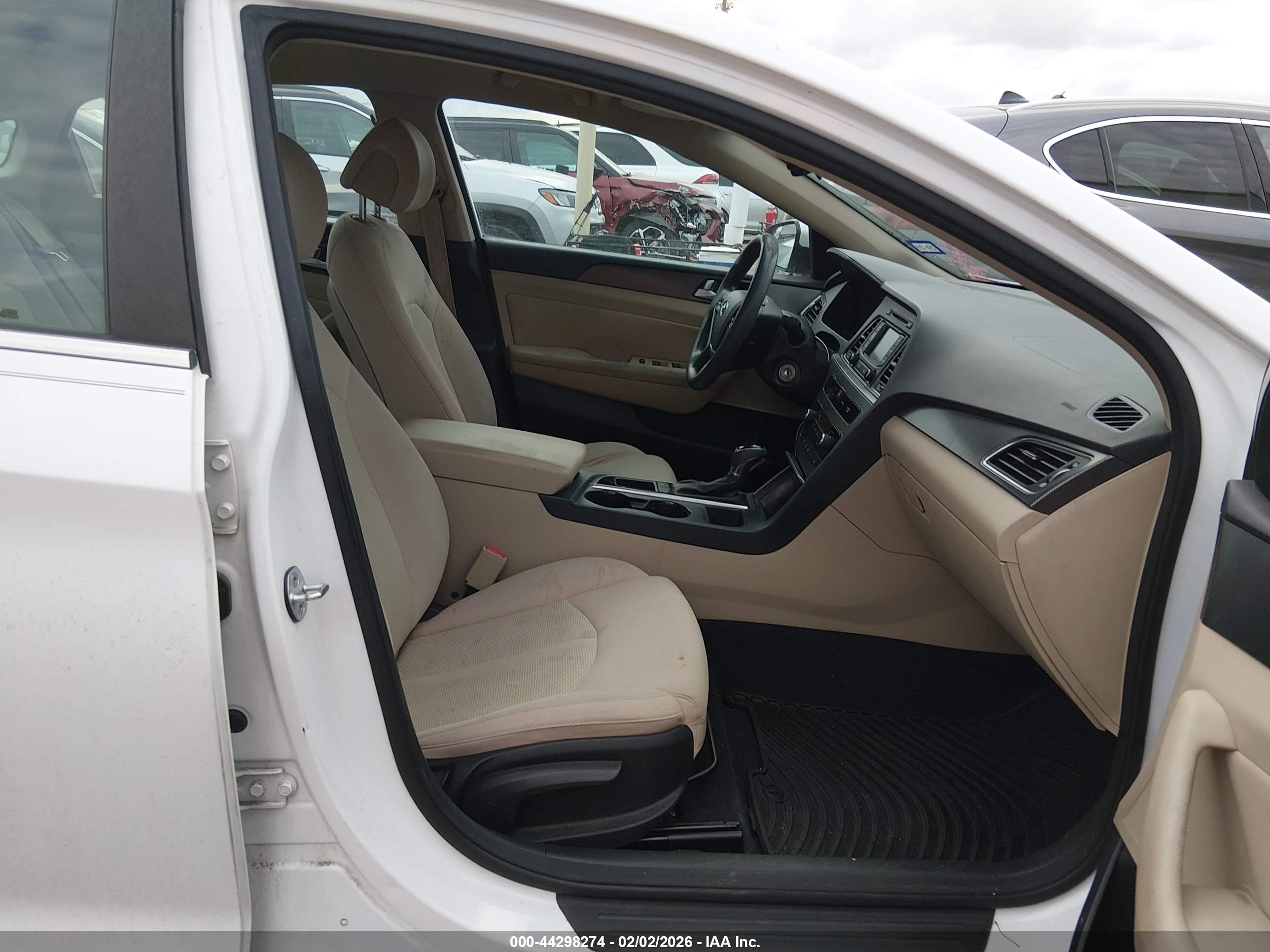 HYUNDAI SONATA image 5