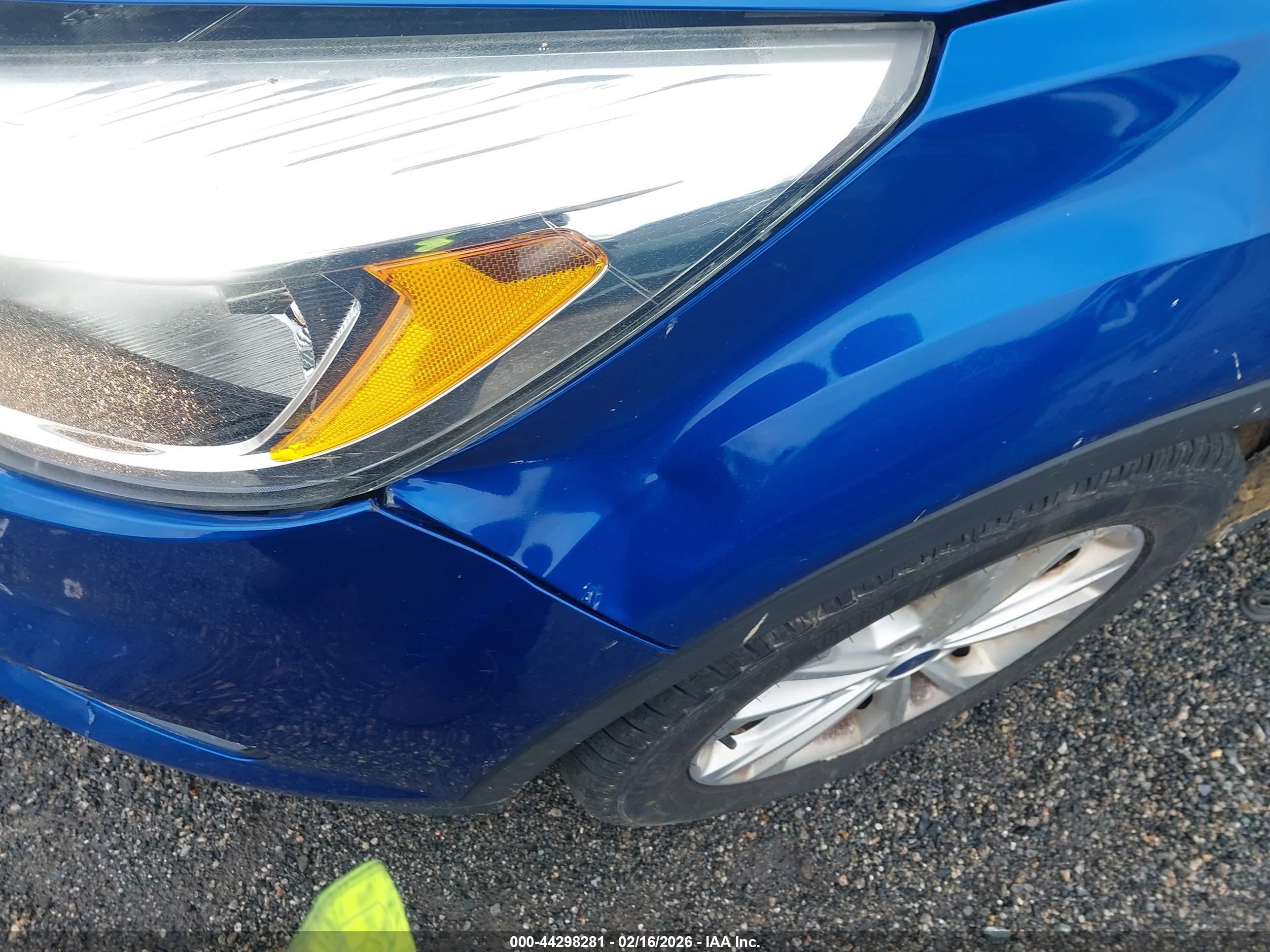 FORD ESCAPE image 6