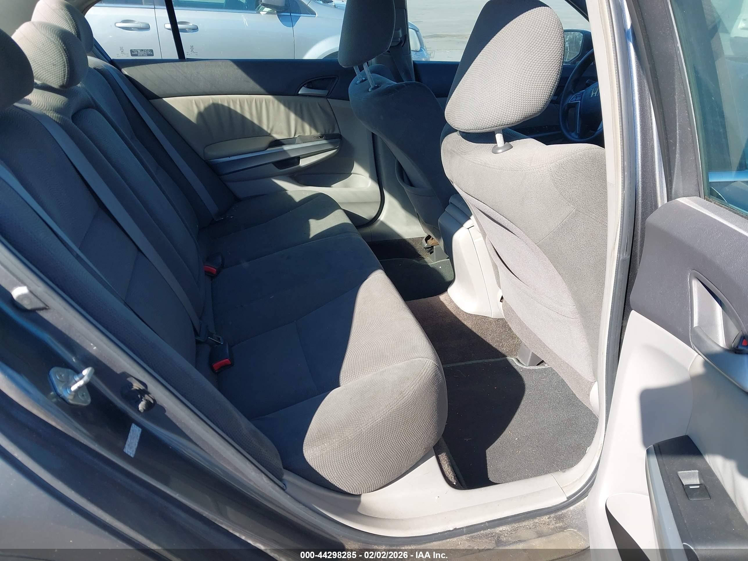 HONDA ACCORD image 8