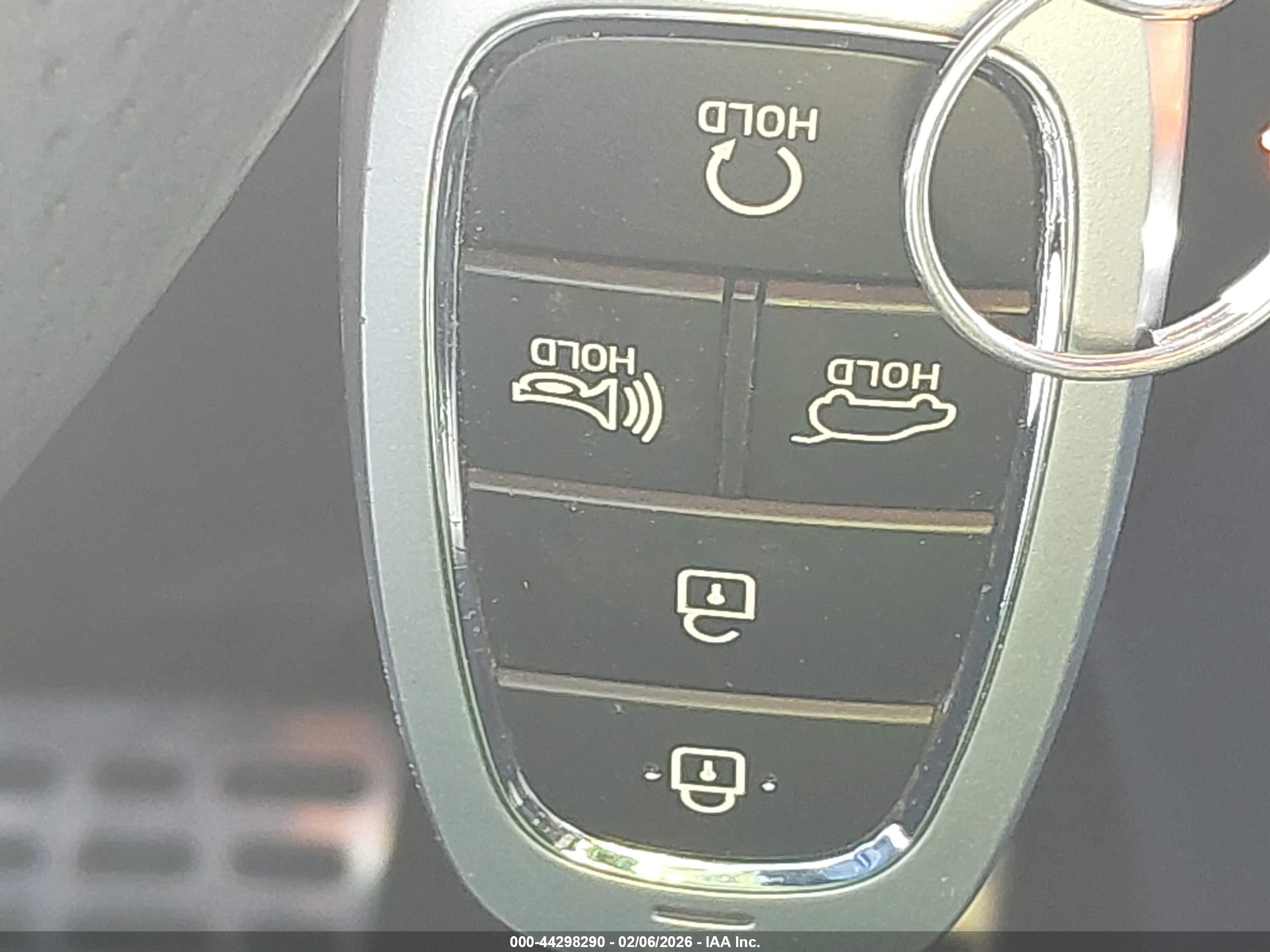 HYUNDAI TUCSON image 11