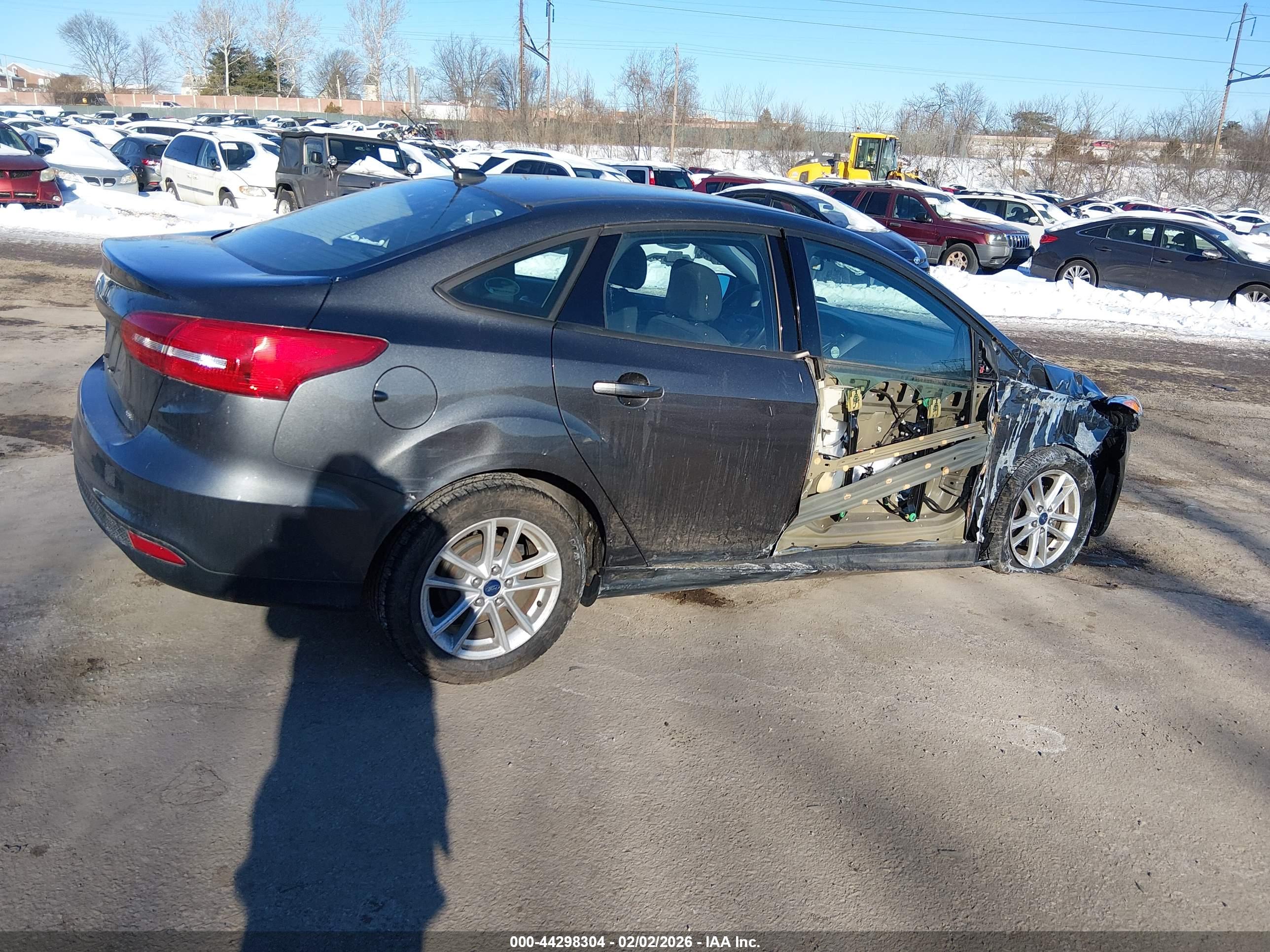 FORD FOCUS image 4