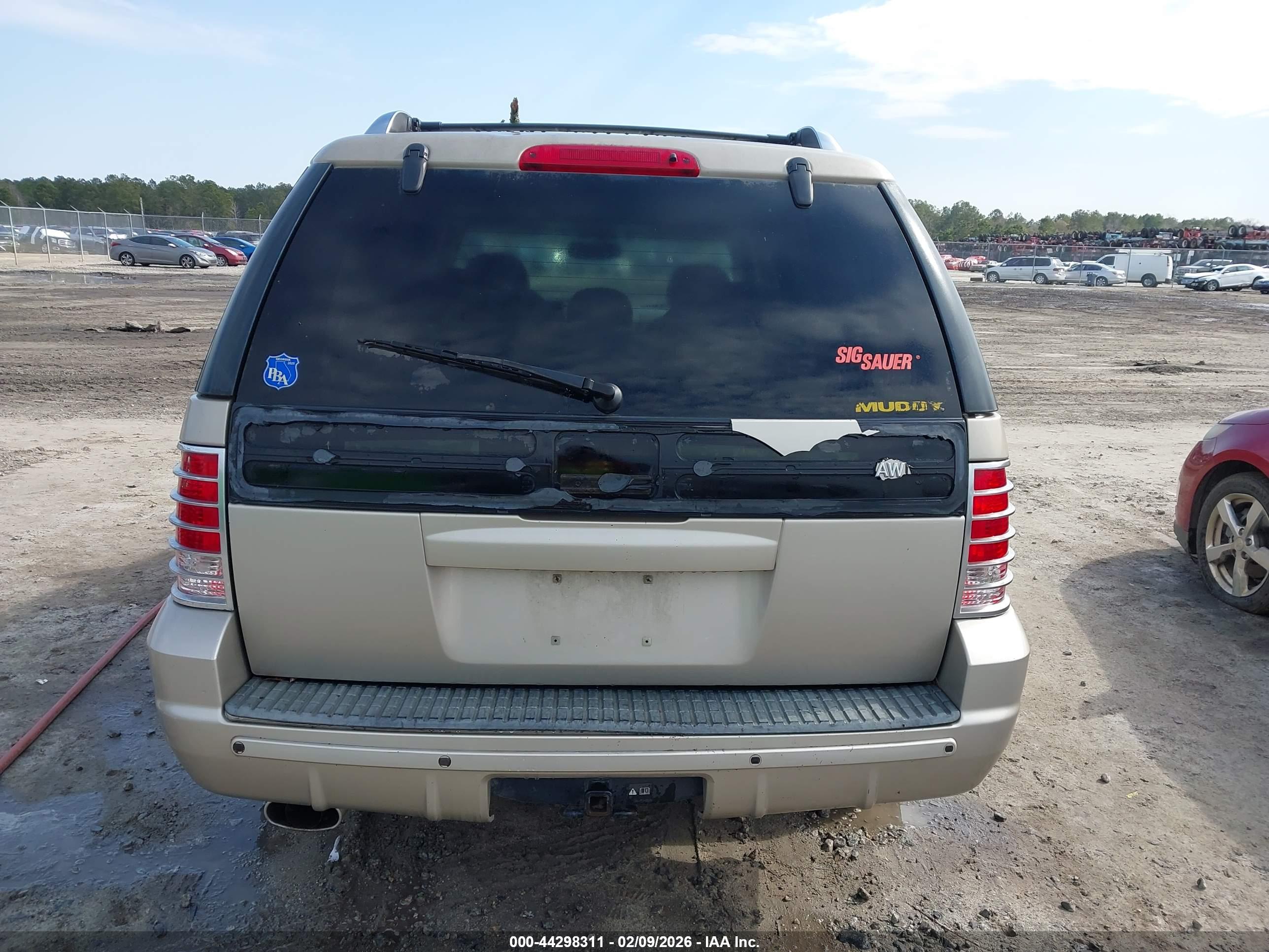MERCURY MOUNTAINEER image 6