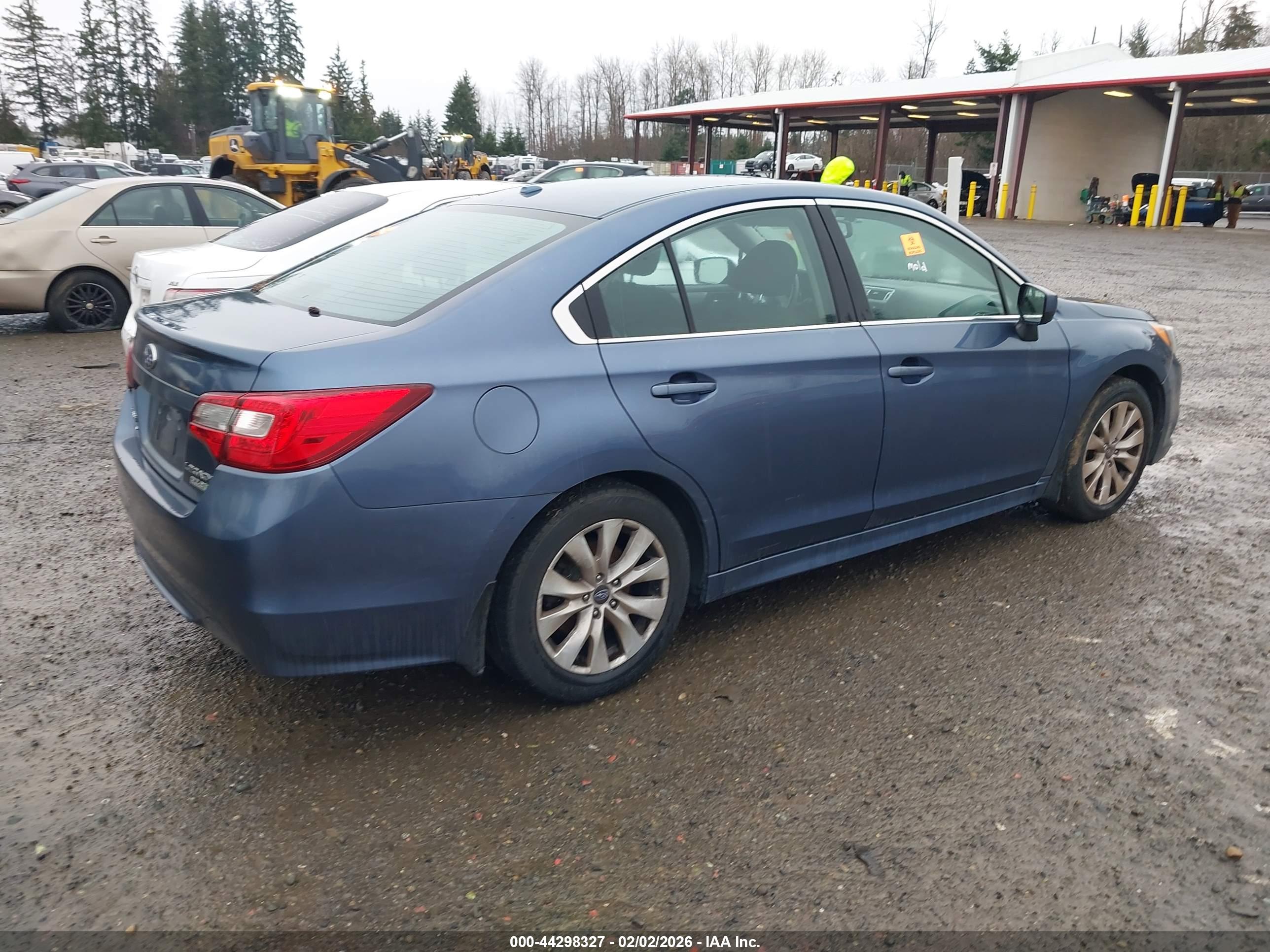 SUBARU LEGACY image 4