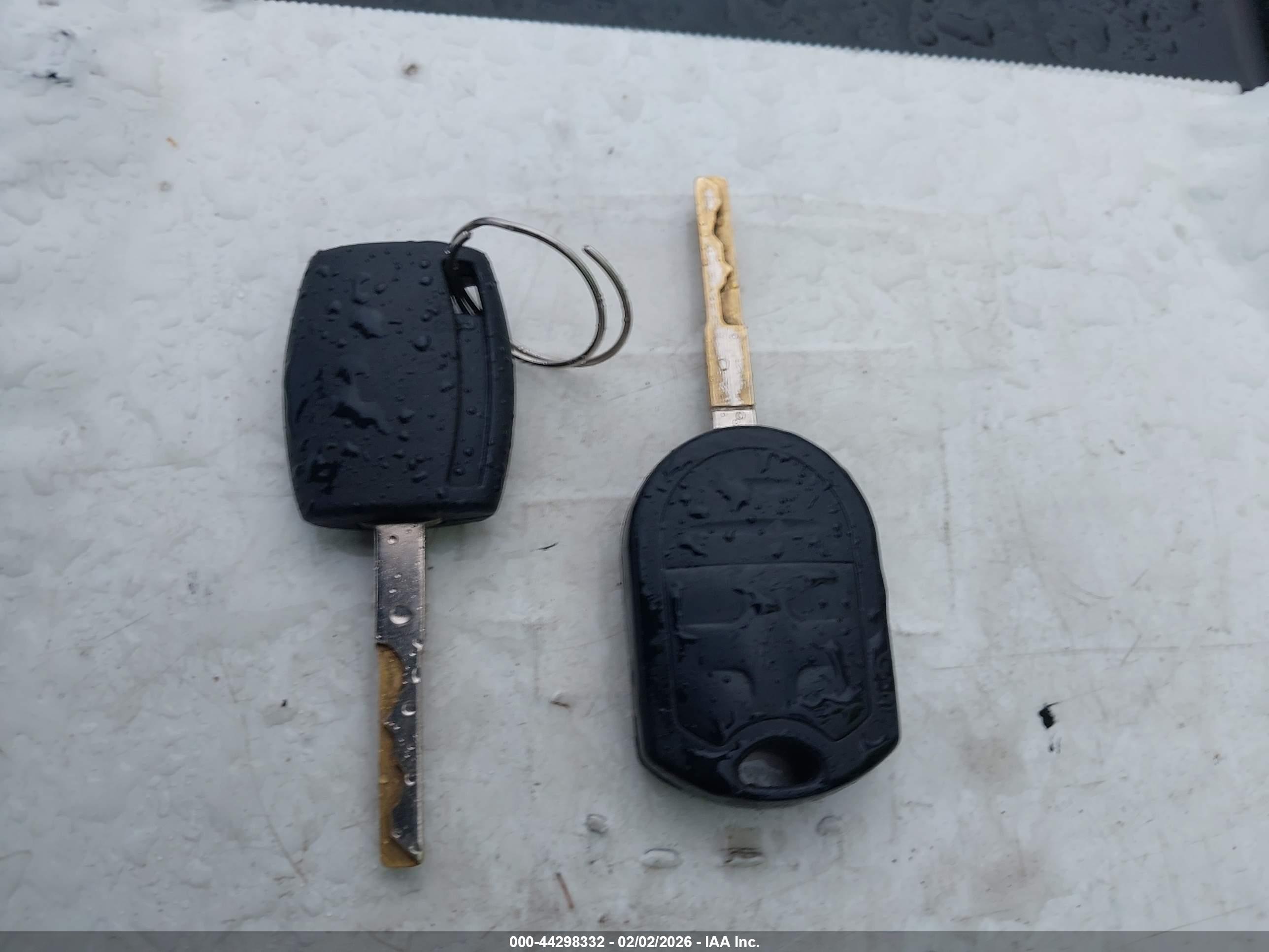 FORD ESCAPE image 11