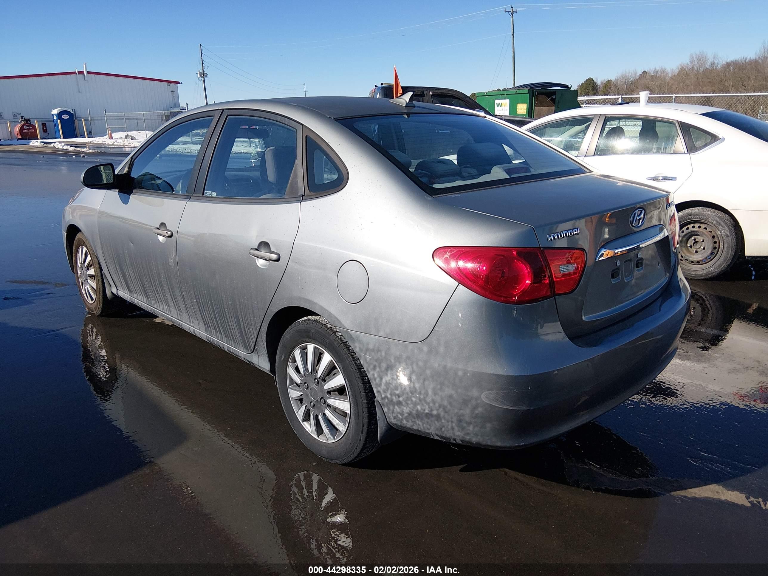 HYUNDAI ELANTRA image 3