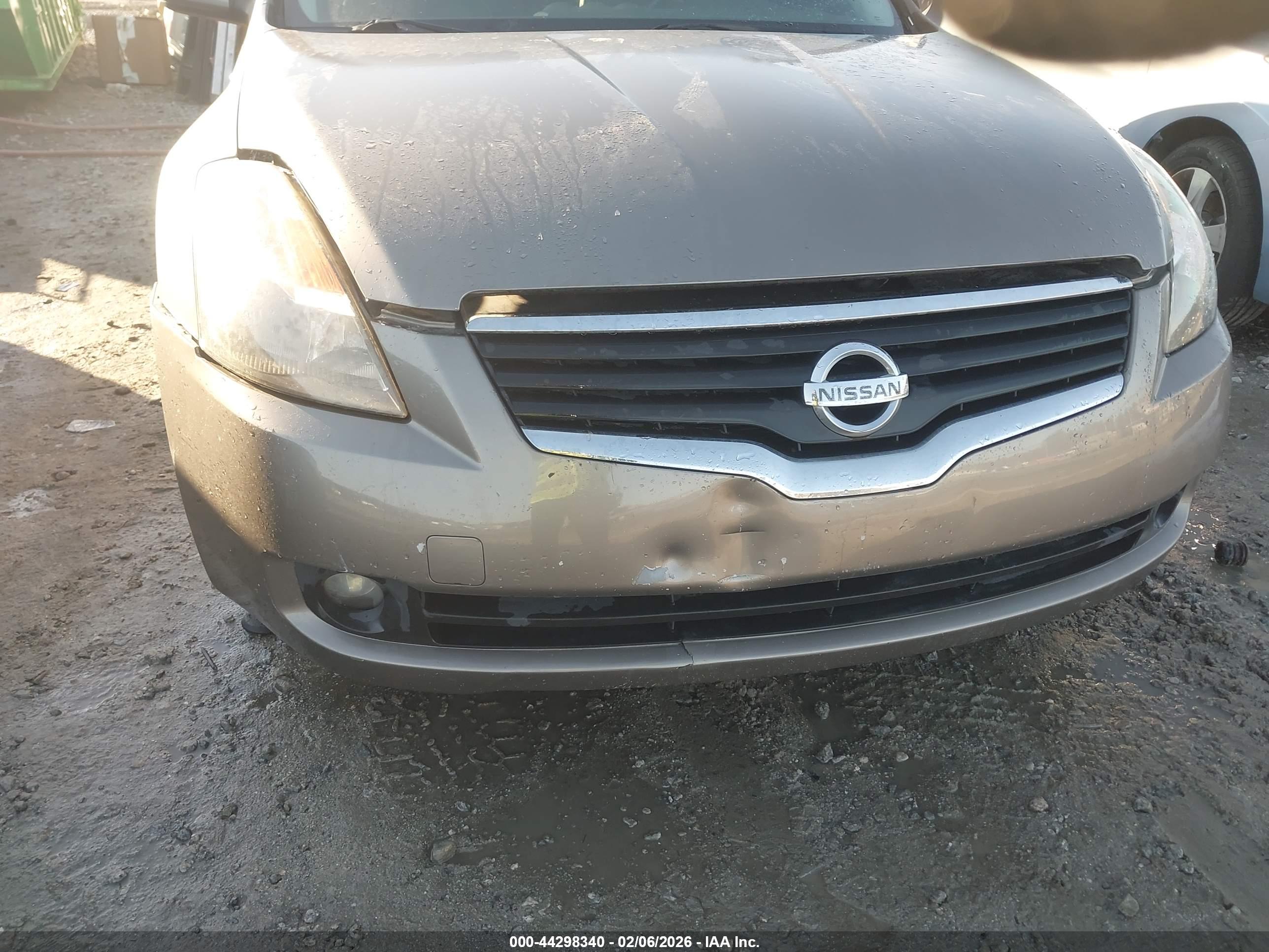 NISSAN ALTIMA image 6