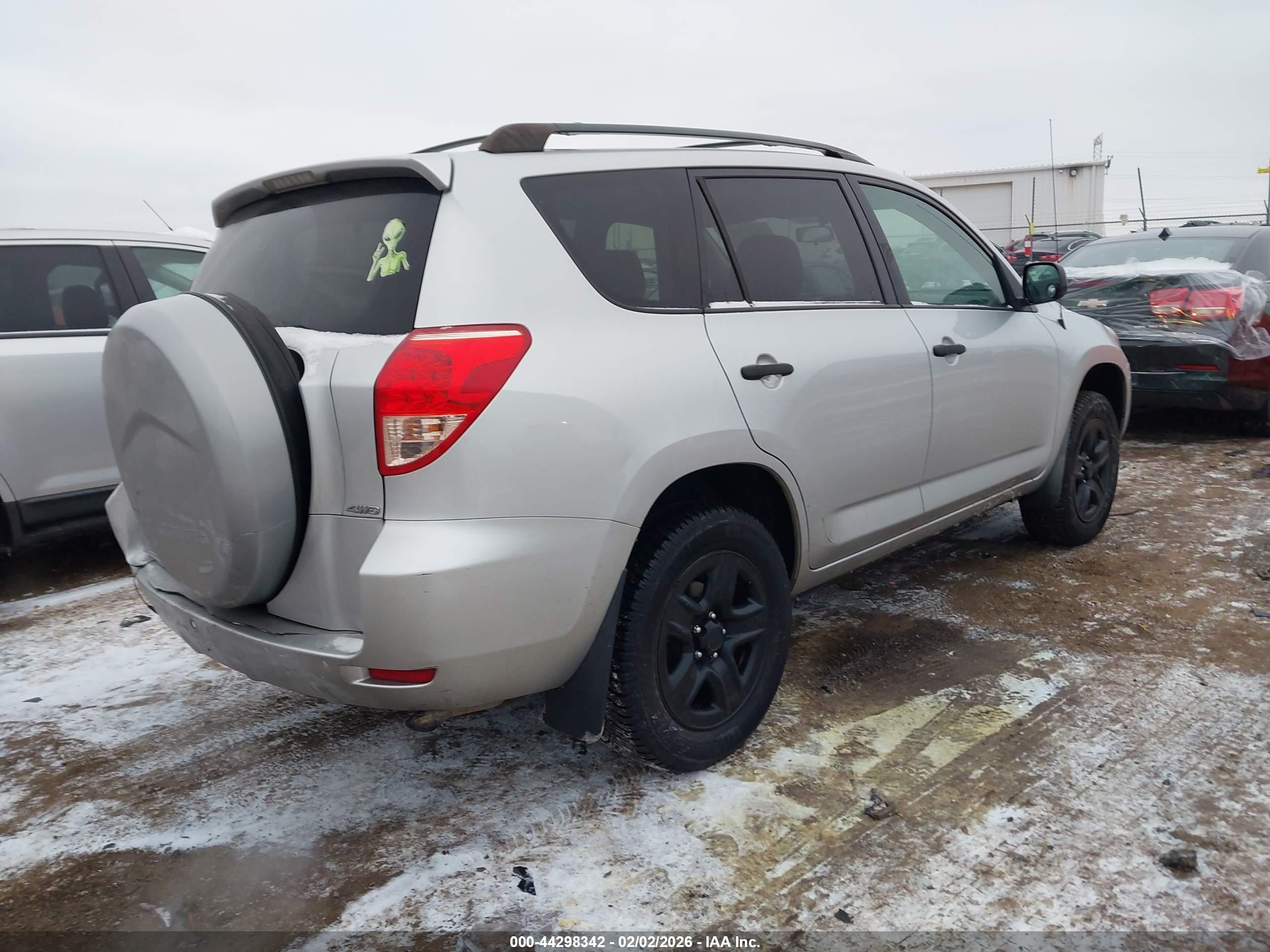 TOYOTA RAV4 image 4