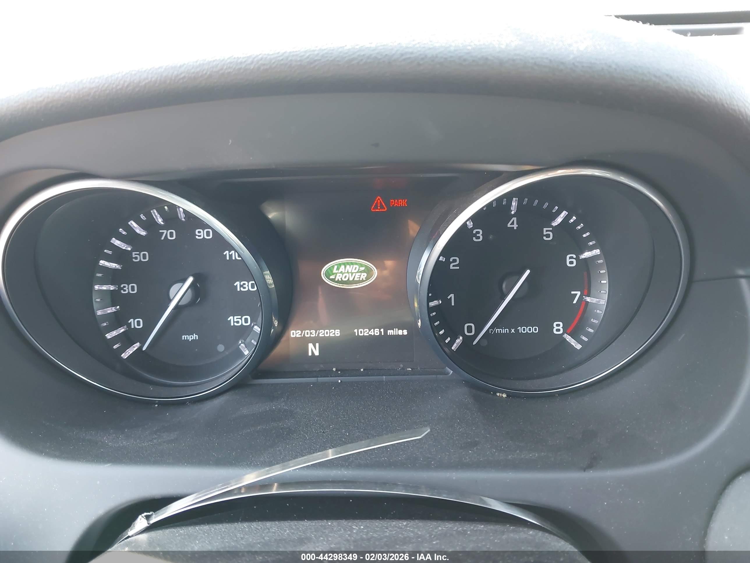 LAND ROVER image 7
