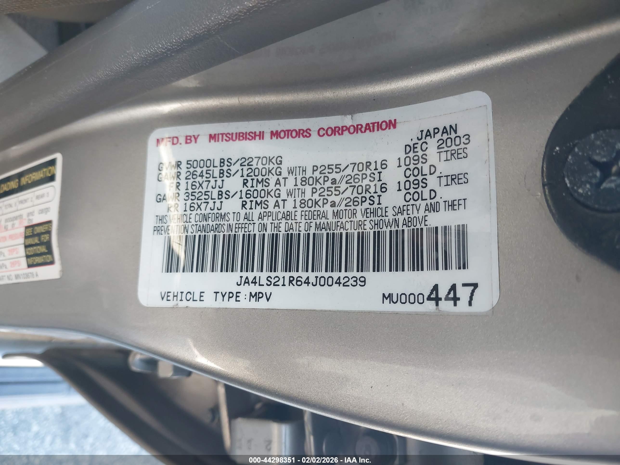 MITSUBISHI MONTERO image 9