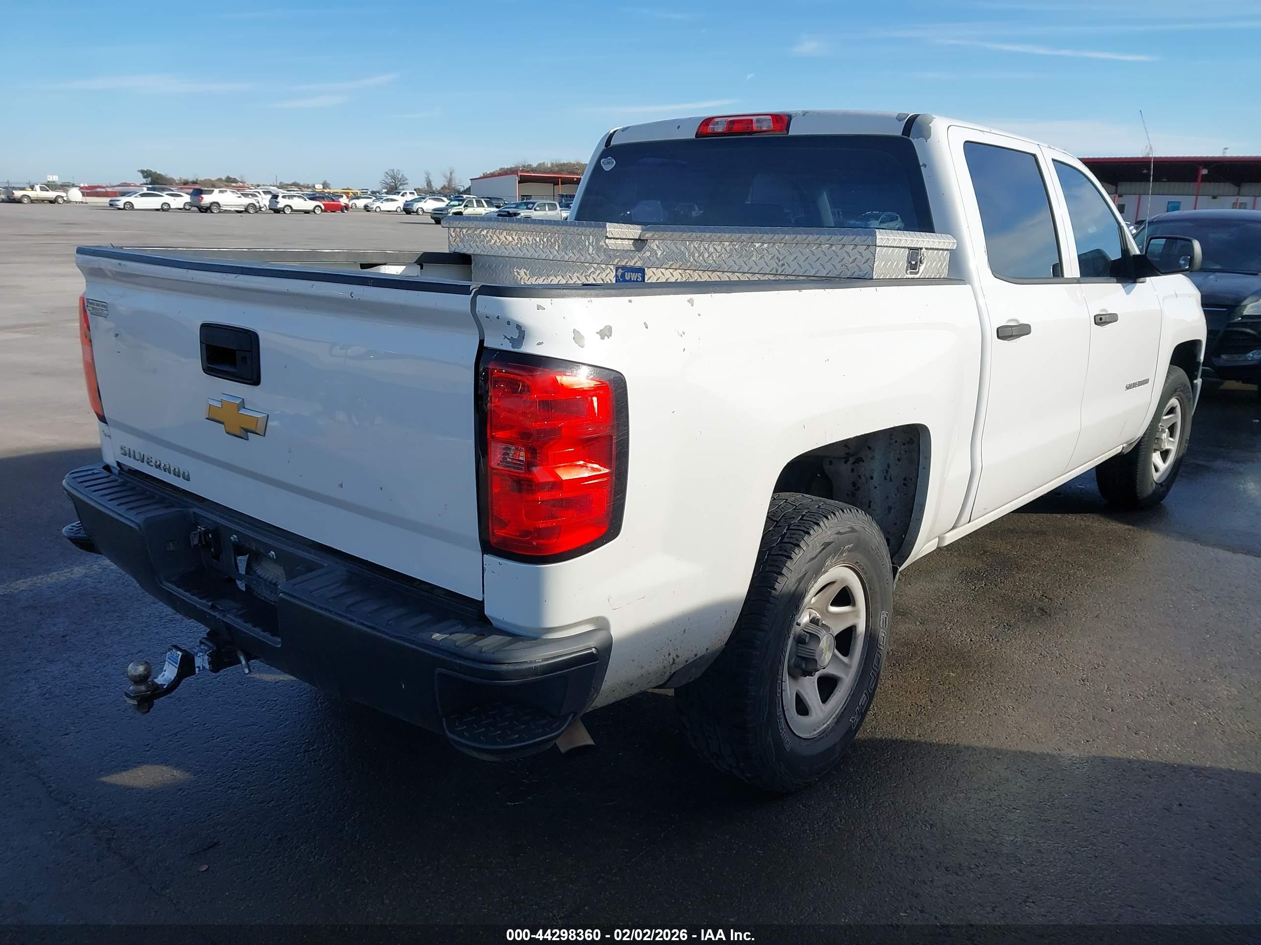 CHEVROLET SILVERADO image 4