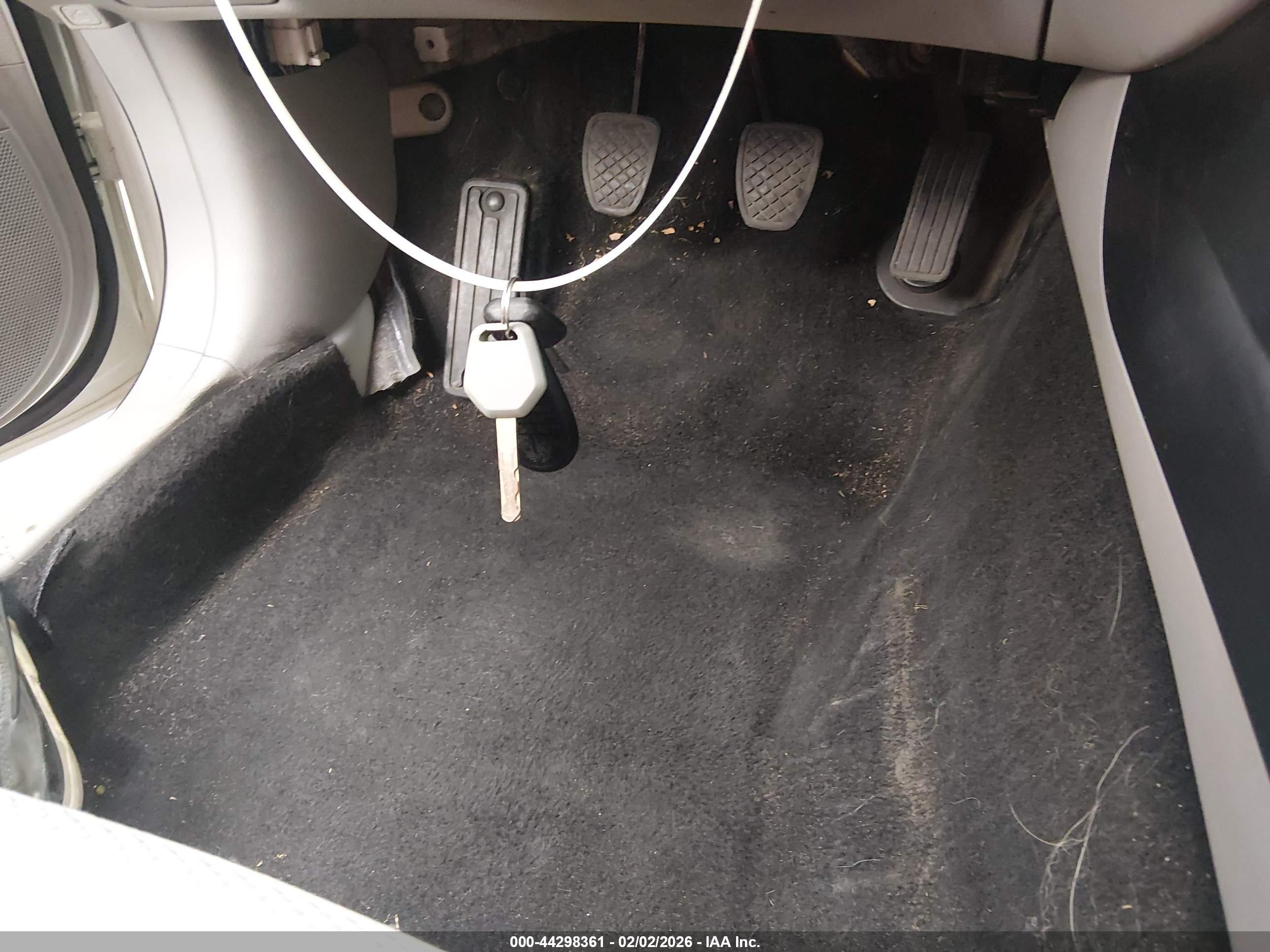 SUBARU FORESTER image 11