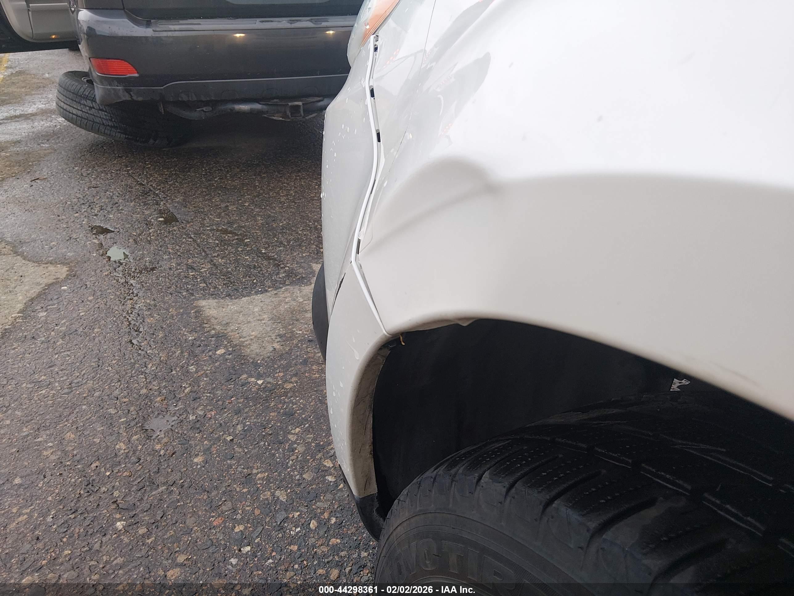 SUBARU FORESTER image 6