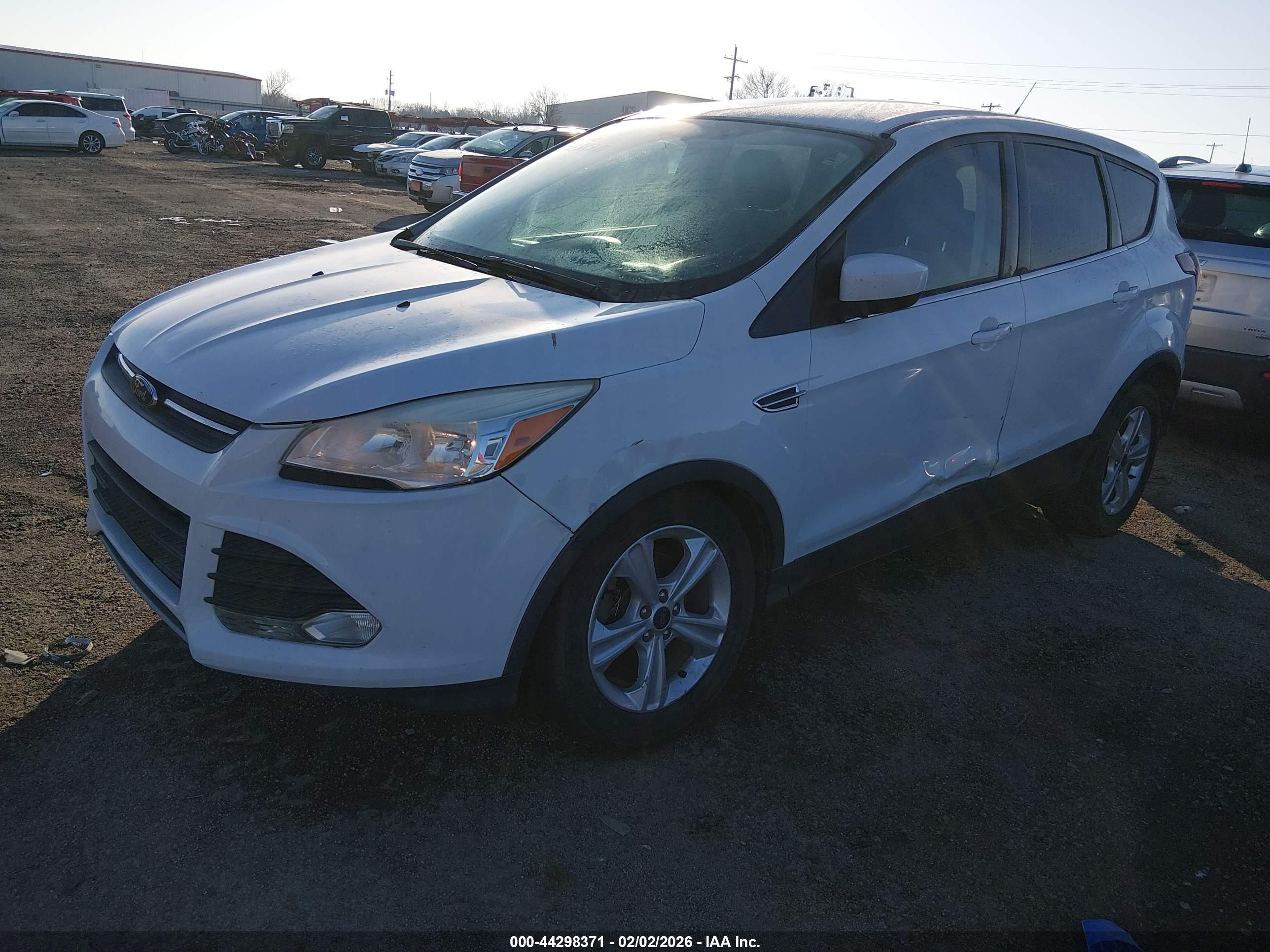FORD ESCAPE image 2