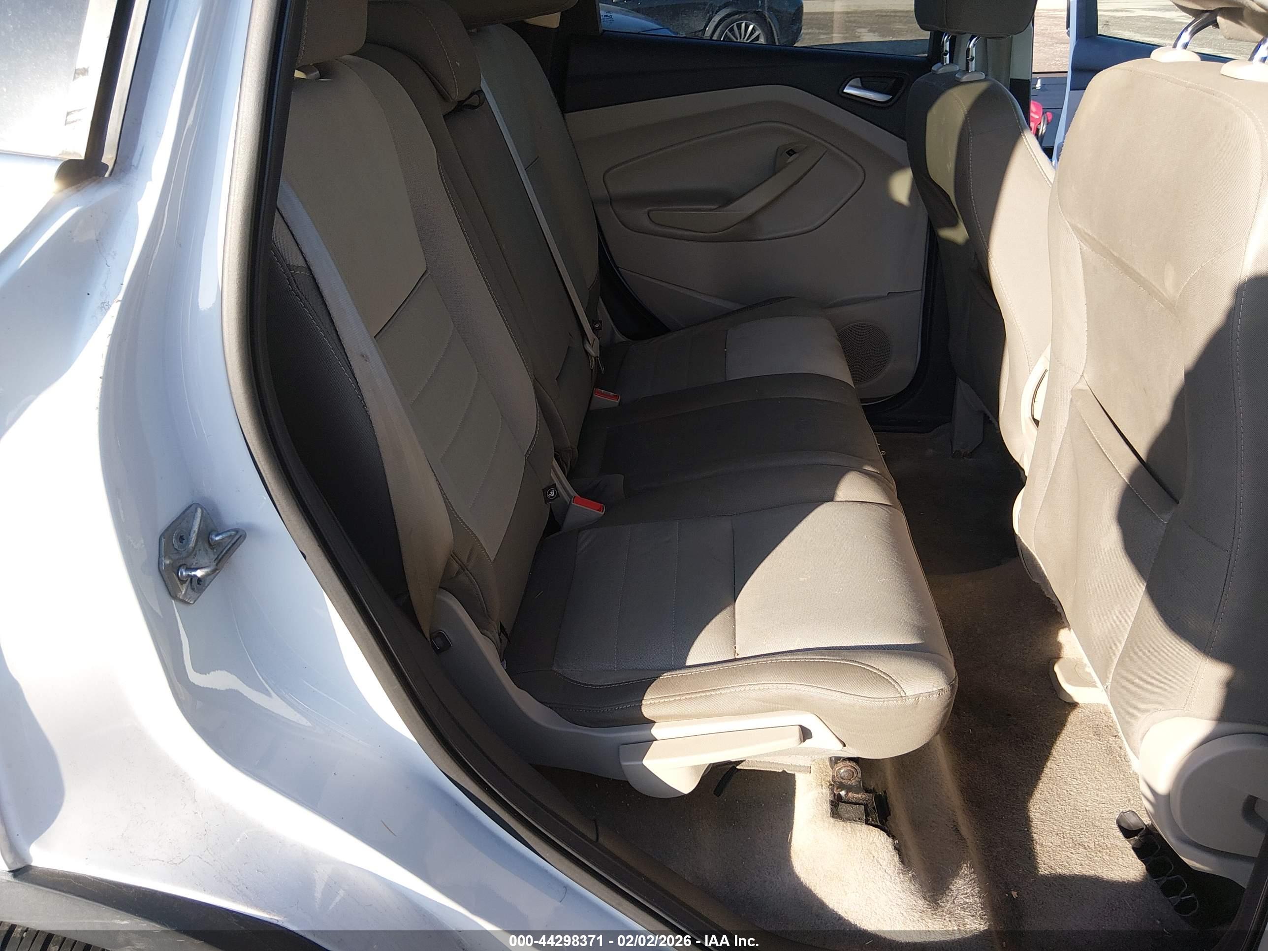 FORD ESCAPE image 8