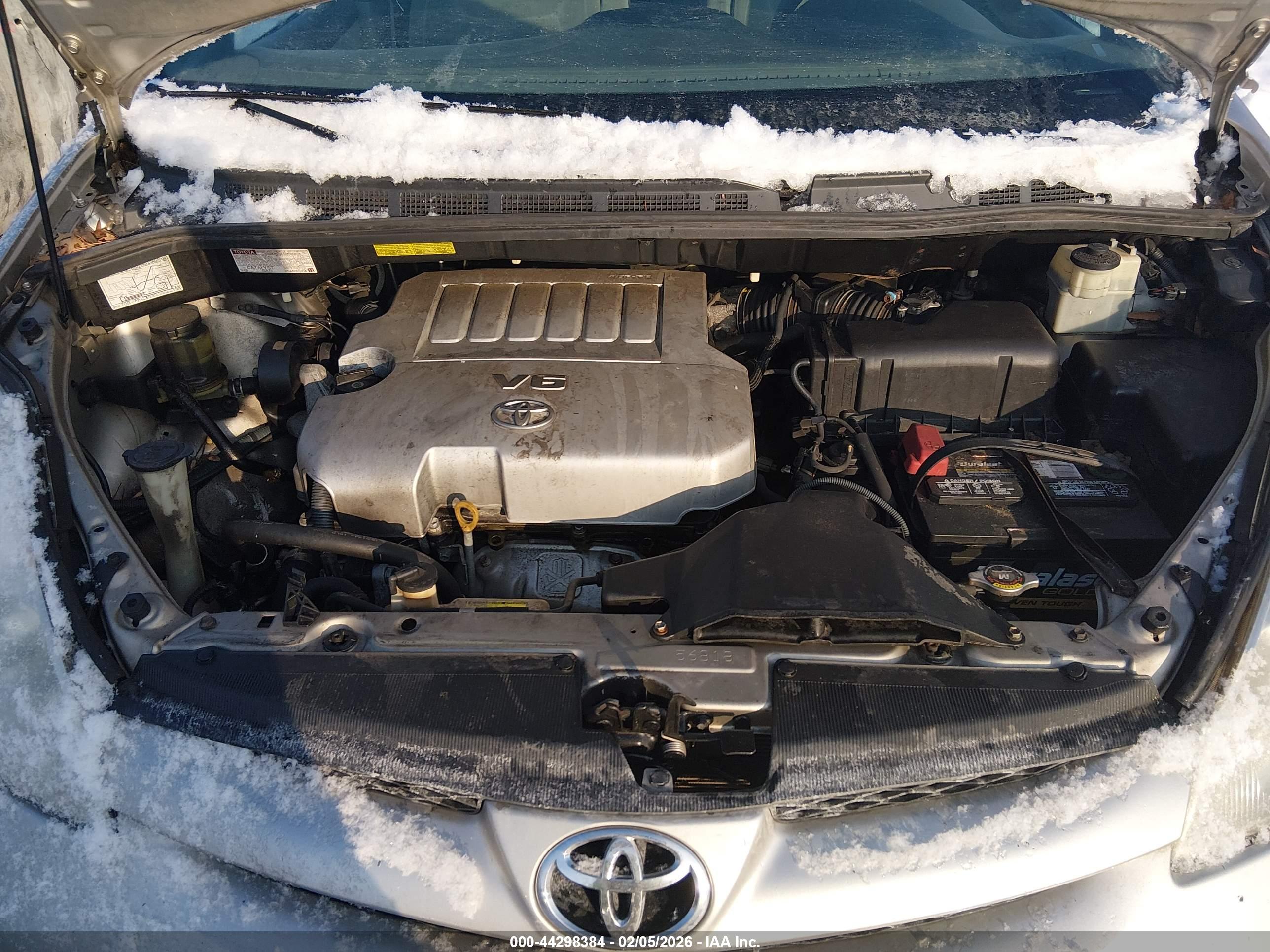TOYOTA SIENNA image 10