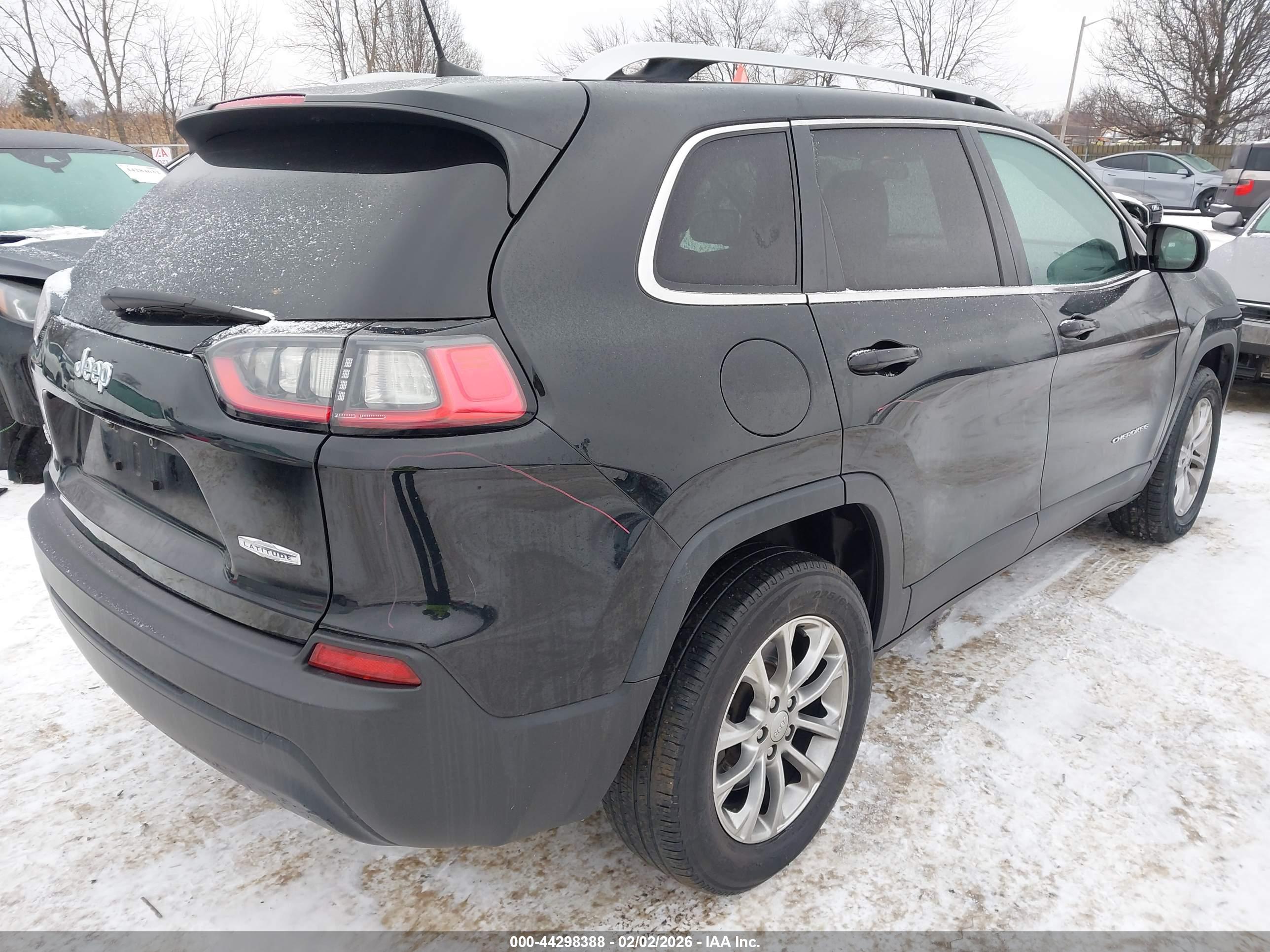 JEEP CHEROKEE image 4