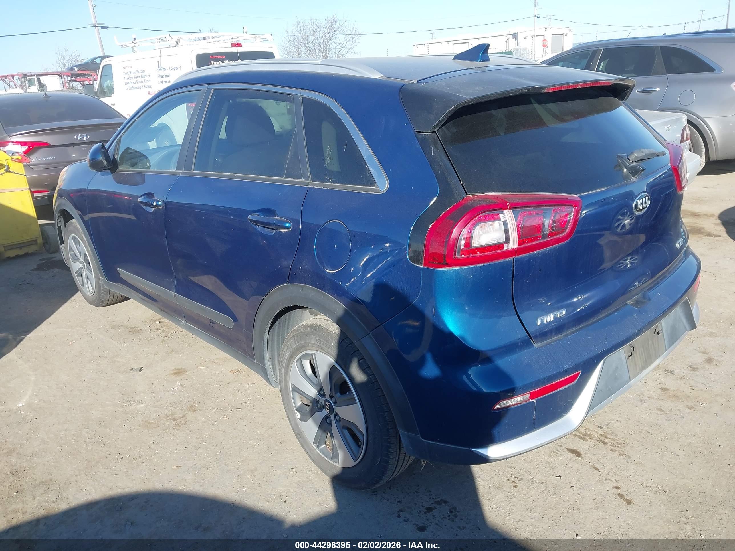 KIA NIRO image 3