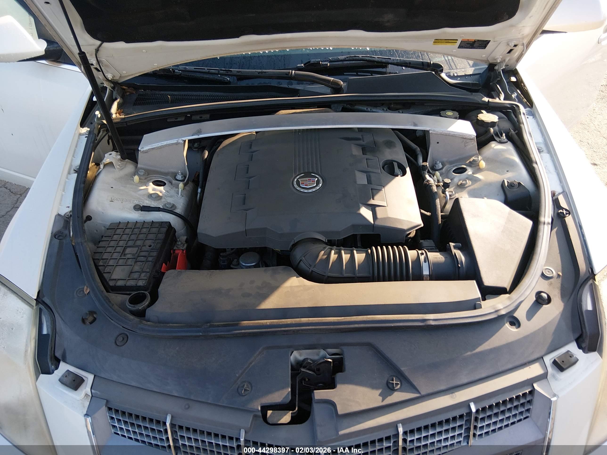 CADILLAC CTS image 10