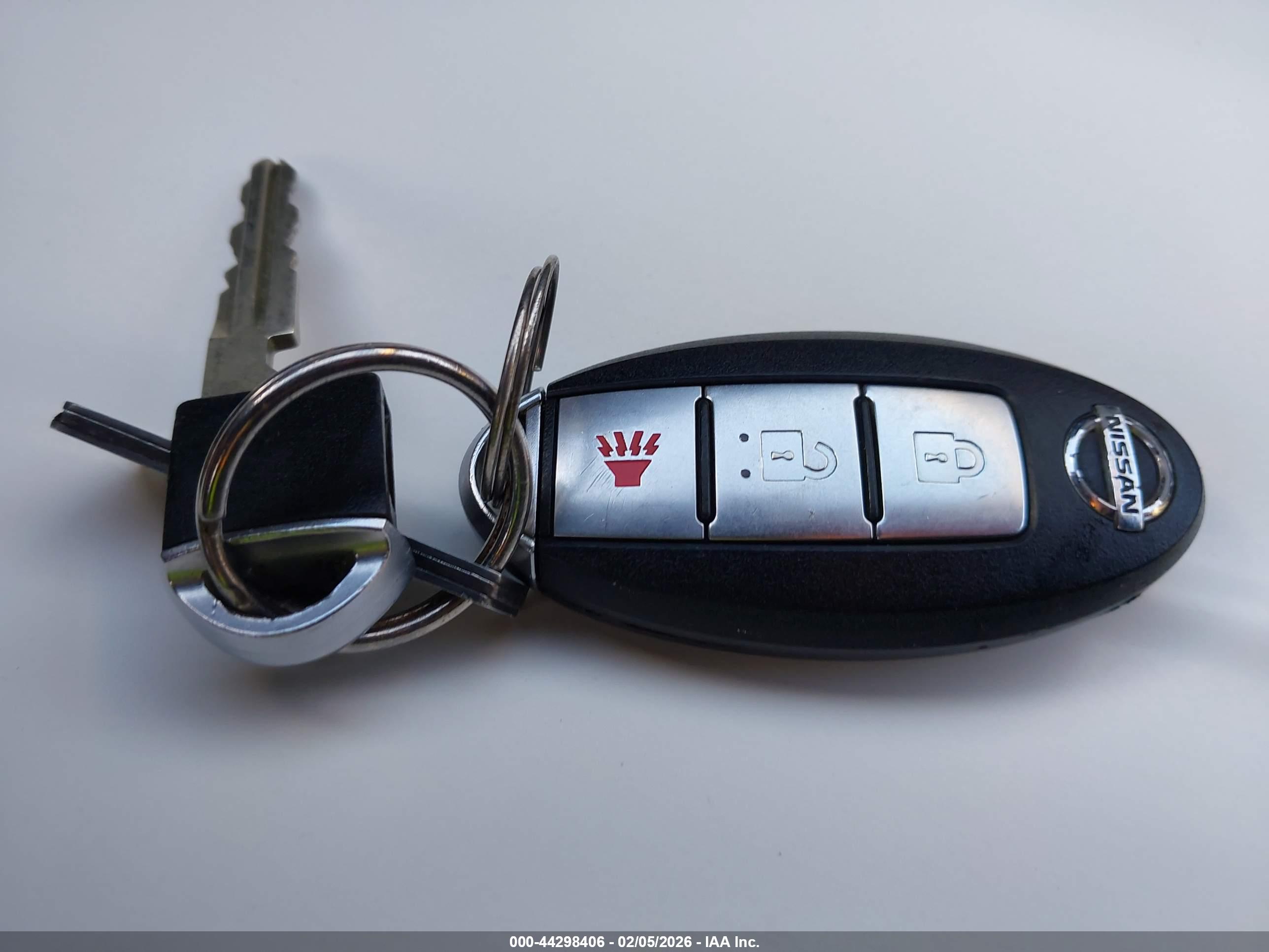 NISSAN ROGUE image 11