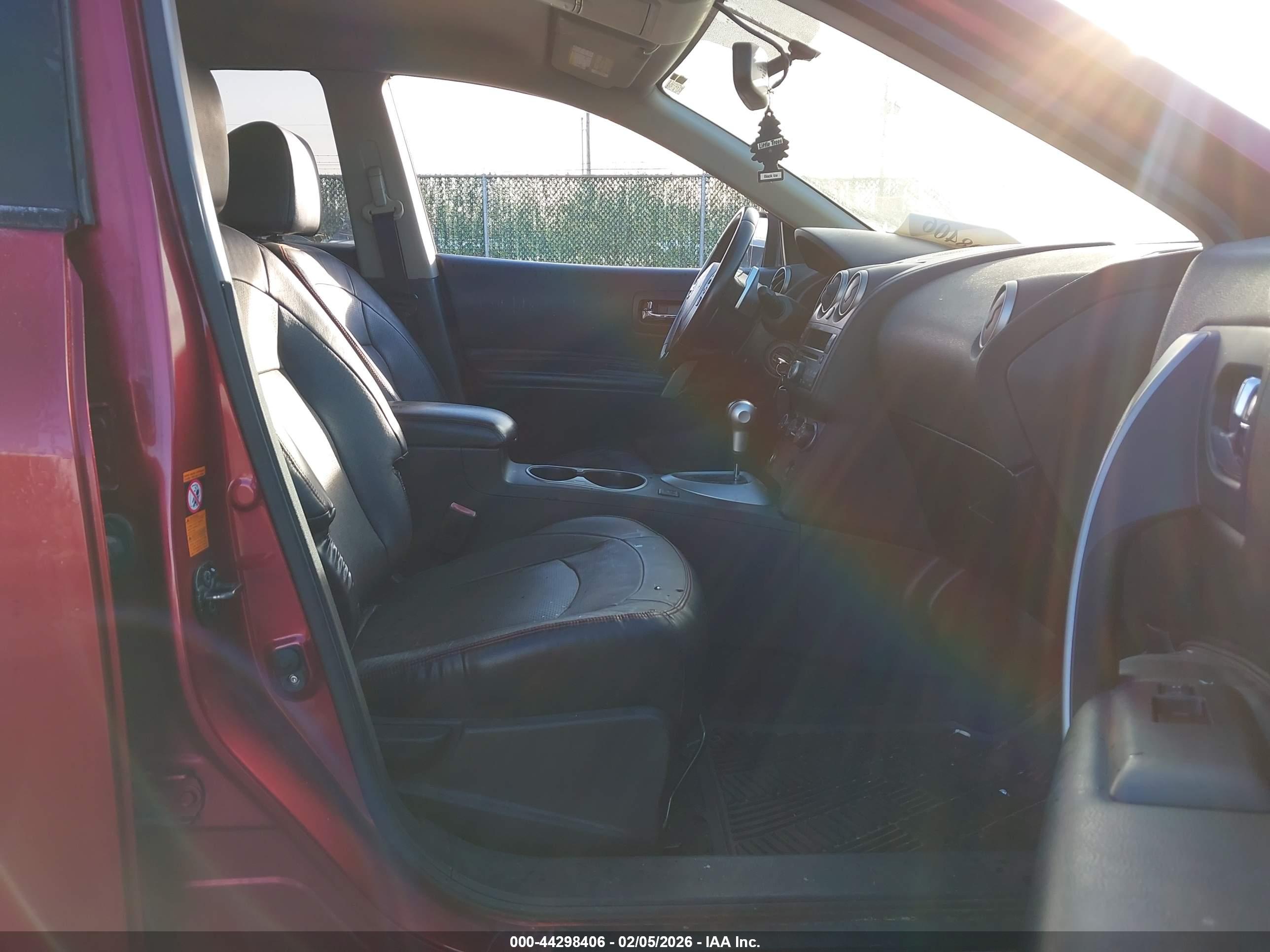 NISSAN ROGUE image 5