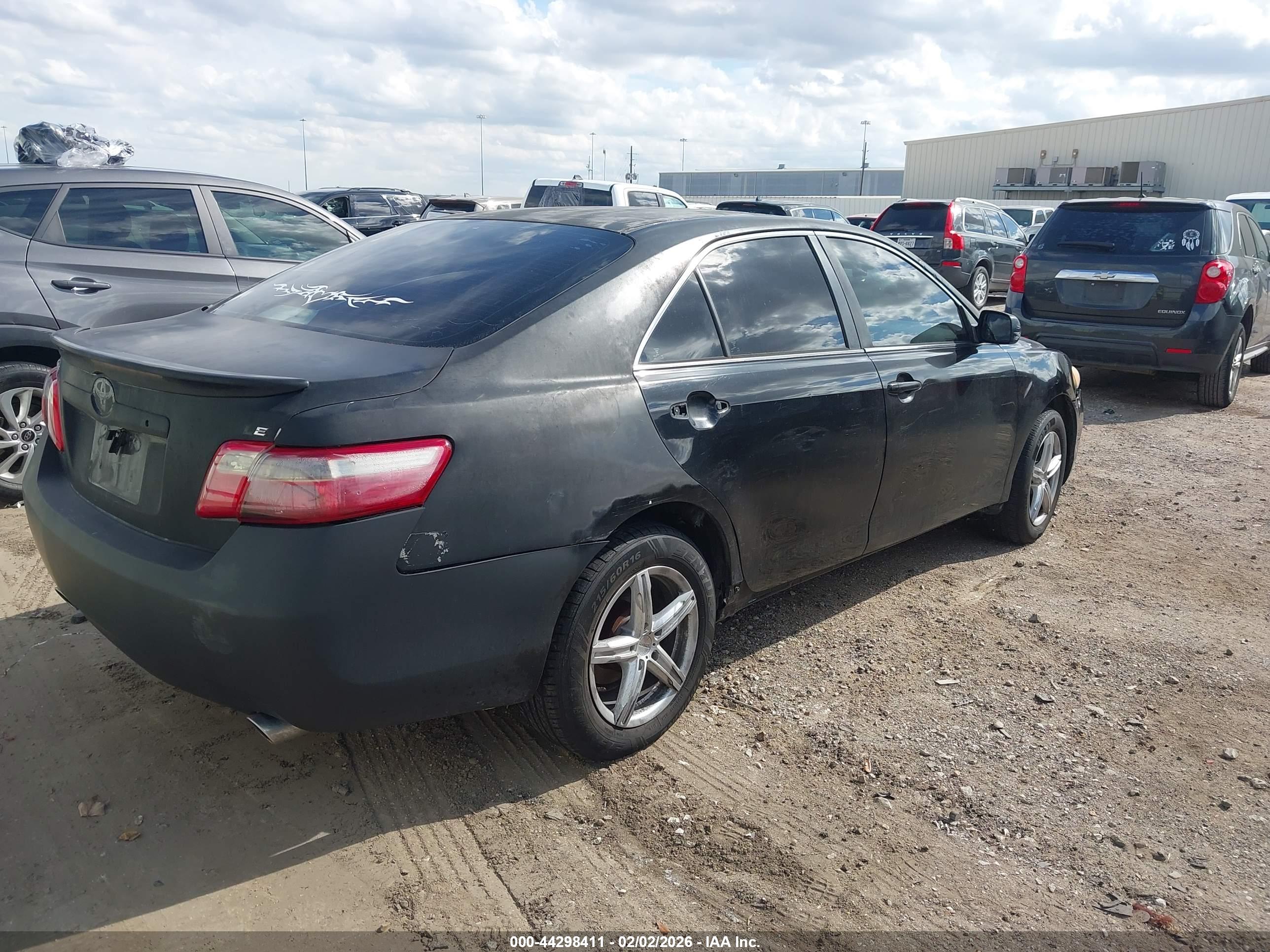 TOYOTA CAMRY image 4