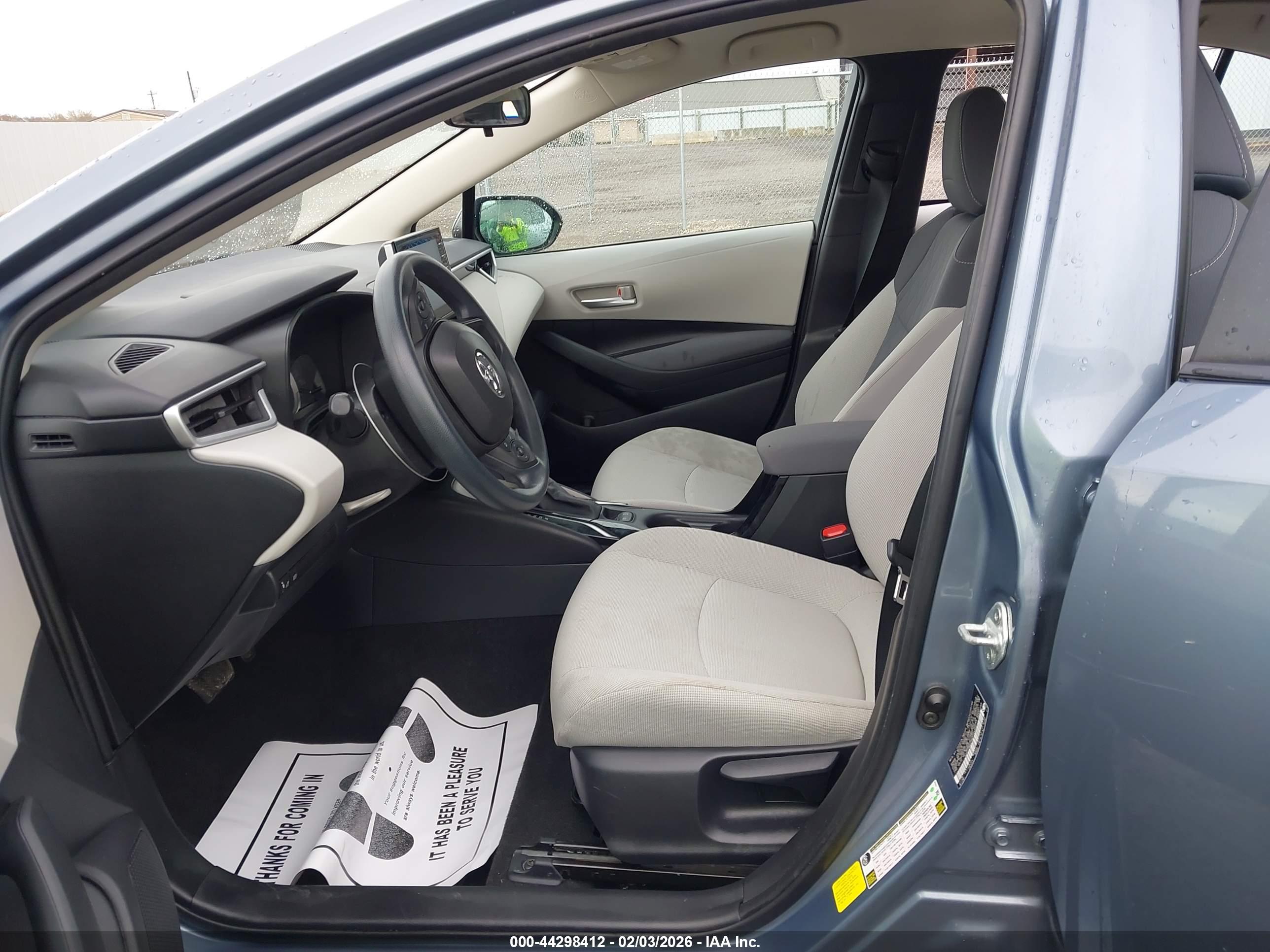 TOYOTA COROLLA image 5